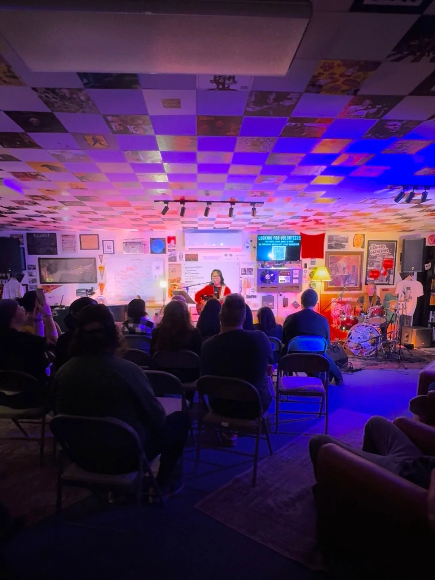 Always grateful for places like @smalltownsociety to be able to try and perform my own music again.

And as always, thank you @thegingerpocket for supporting and playing music with me.

Thank you for @marikosarafin for taking the lovely photo &lt;3