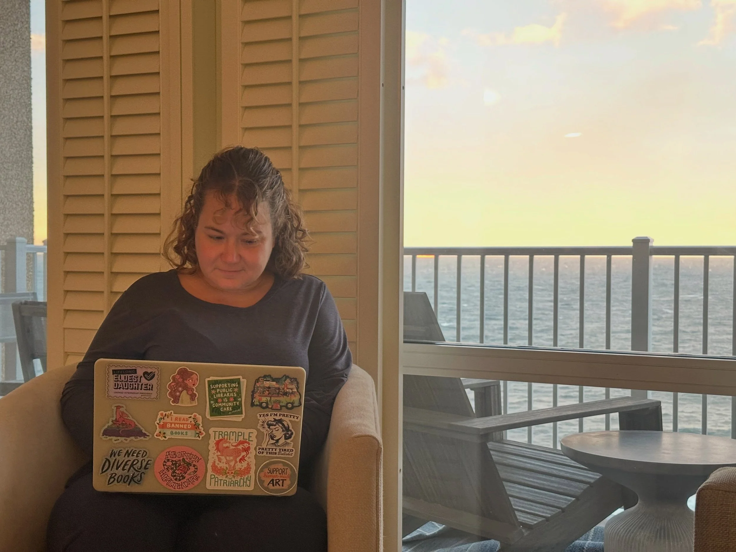 Spent a chilly weekend at the beach with my boo, with the wind wuthering at the door, drinking tea and working on my next book and reading some devastating sapphic YAs about rape culture.