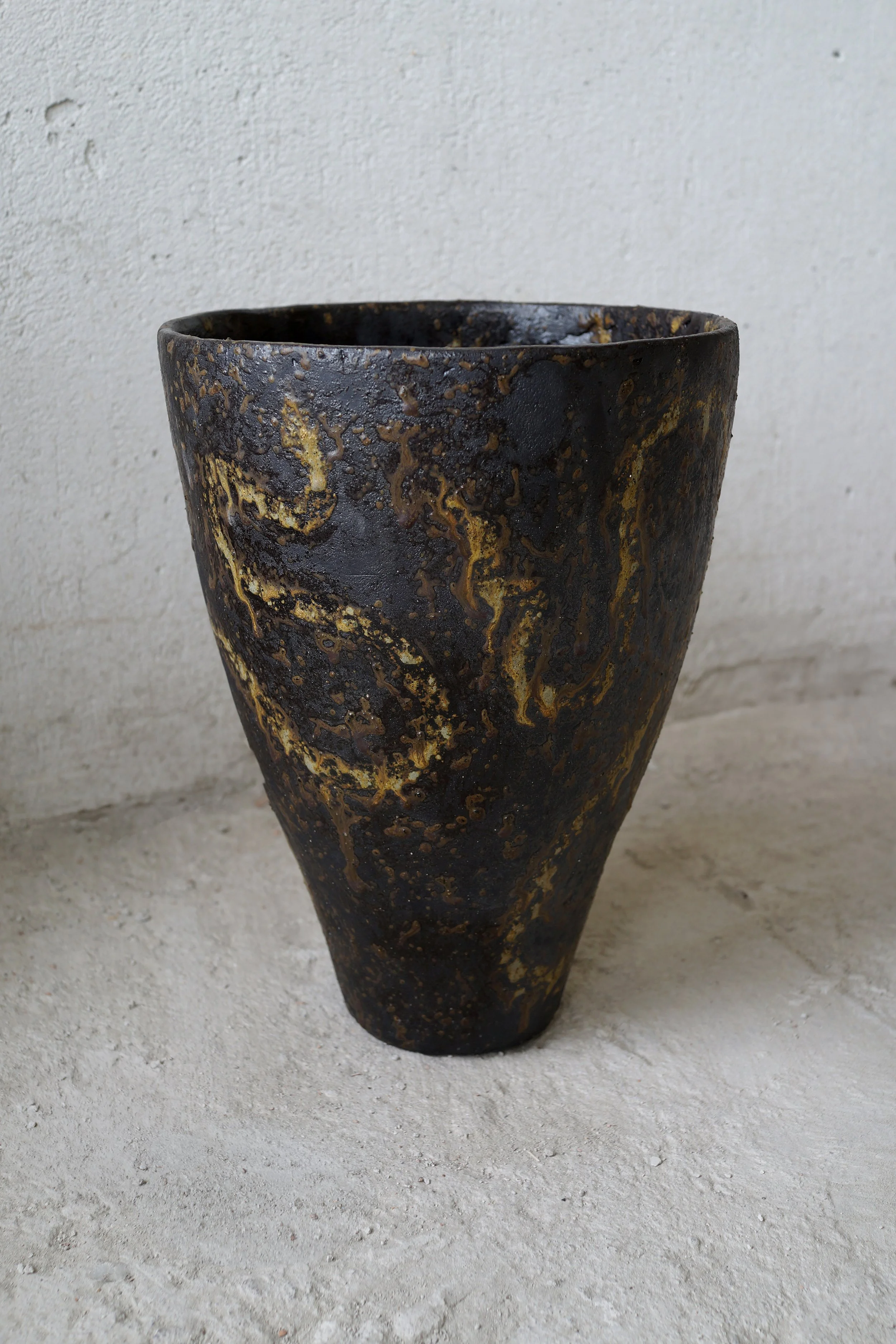 Facomeilvento_vaso Daimon_front3.jpg