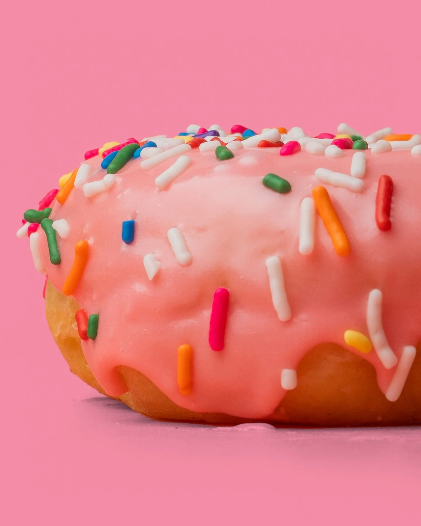 What&rsquo;s your favorite donut? Bet you can never go wrong with a classic buttermilk glaze like our Cumpleanos! 😋🍩

Open daily 7AM-4PM

📍6785 Santa Monica Blvd, Los Angeles