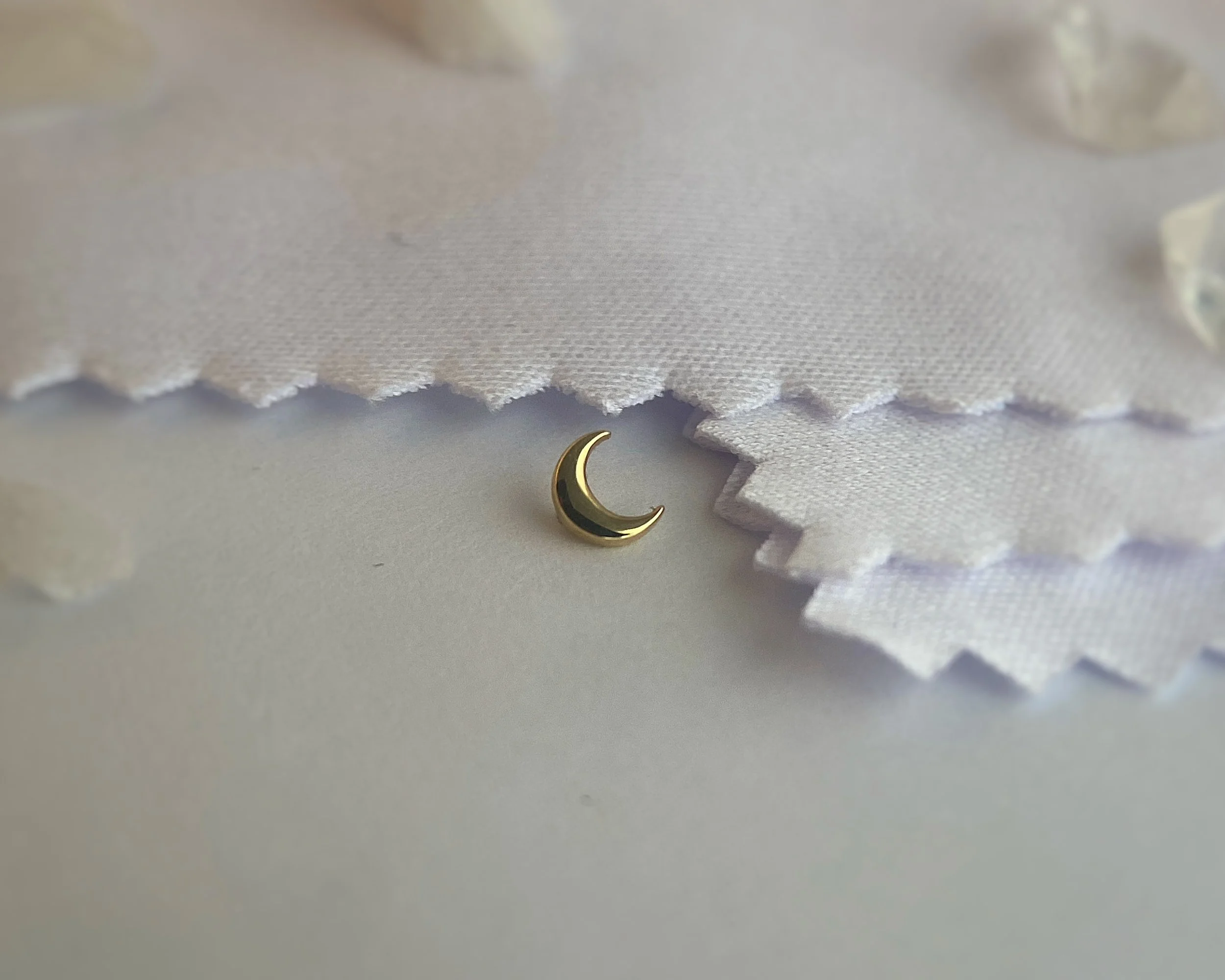 BVLA 14k Gold Moon