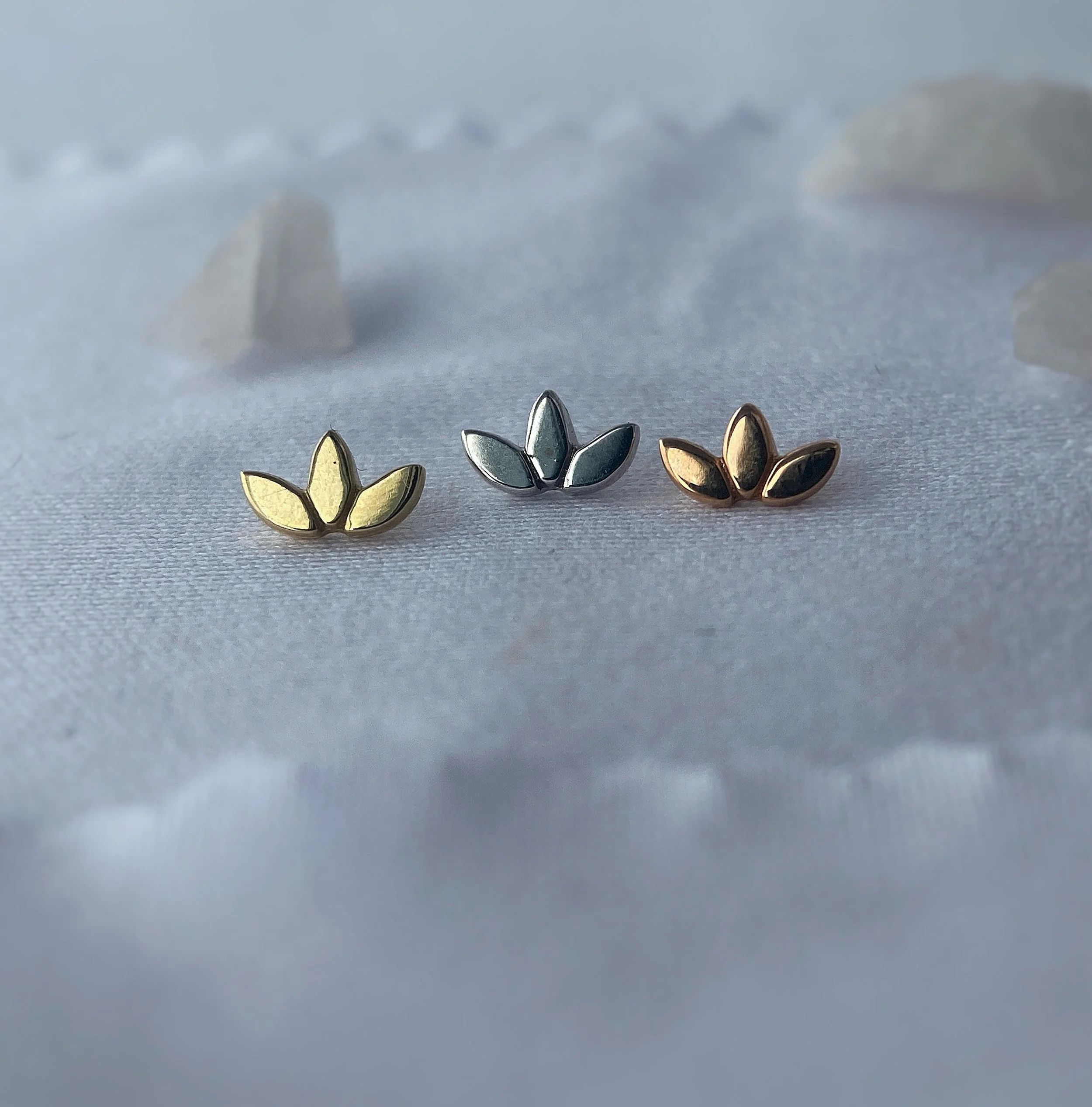 BVLA 14k Gold Flat Marquise Fan
