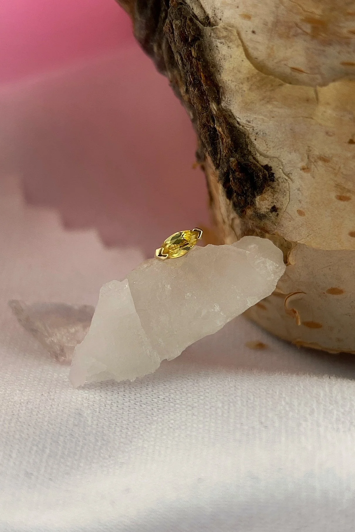 YellowSapphire1.jpg