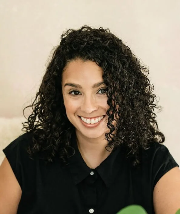 Christina Martin Kenny, nonprofit fundraising consultant, professional headshot.