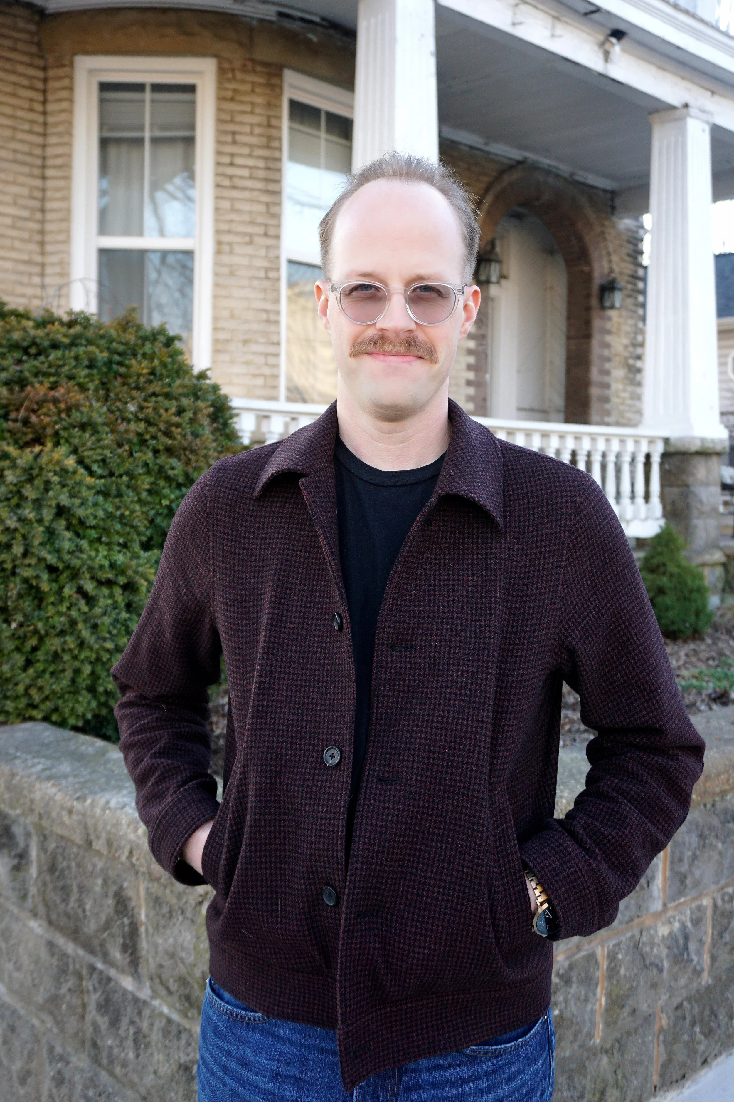 A man in a custom shirt jacket in Richmond, Virginia.