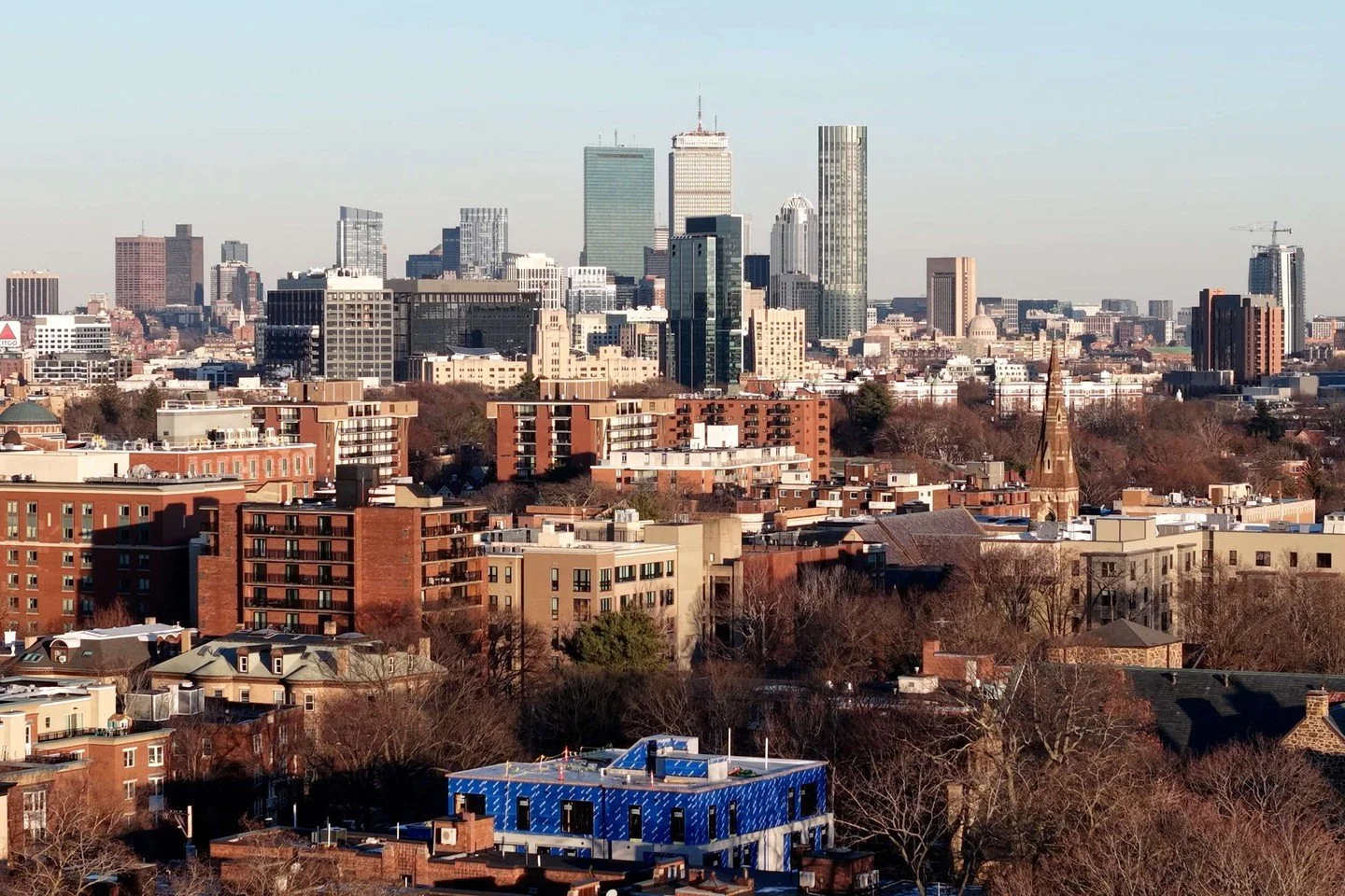 The best of both worlds. ✨ Living at 80onVernon means quick, easy access to Boston&mdash;while still enjoying the calm and character of Coolidge Corner.

📲 Get in touch today to schedule a presentation and tour.

📍80 Vernon Street, Brookline

Liste