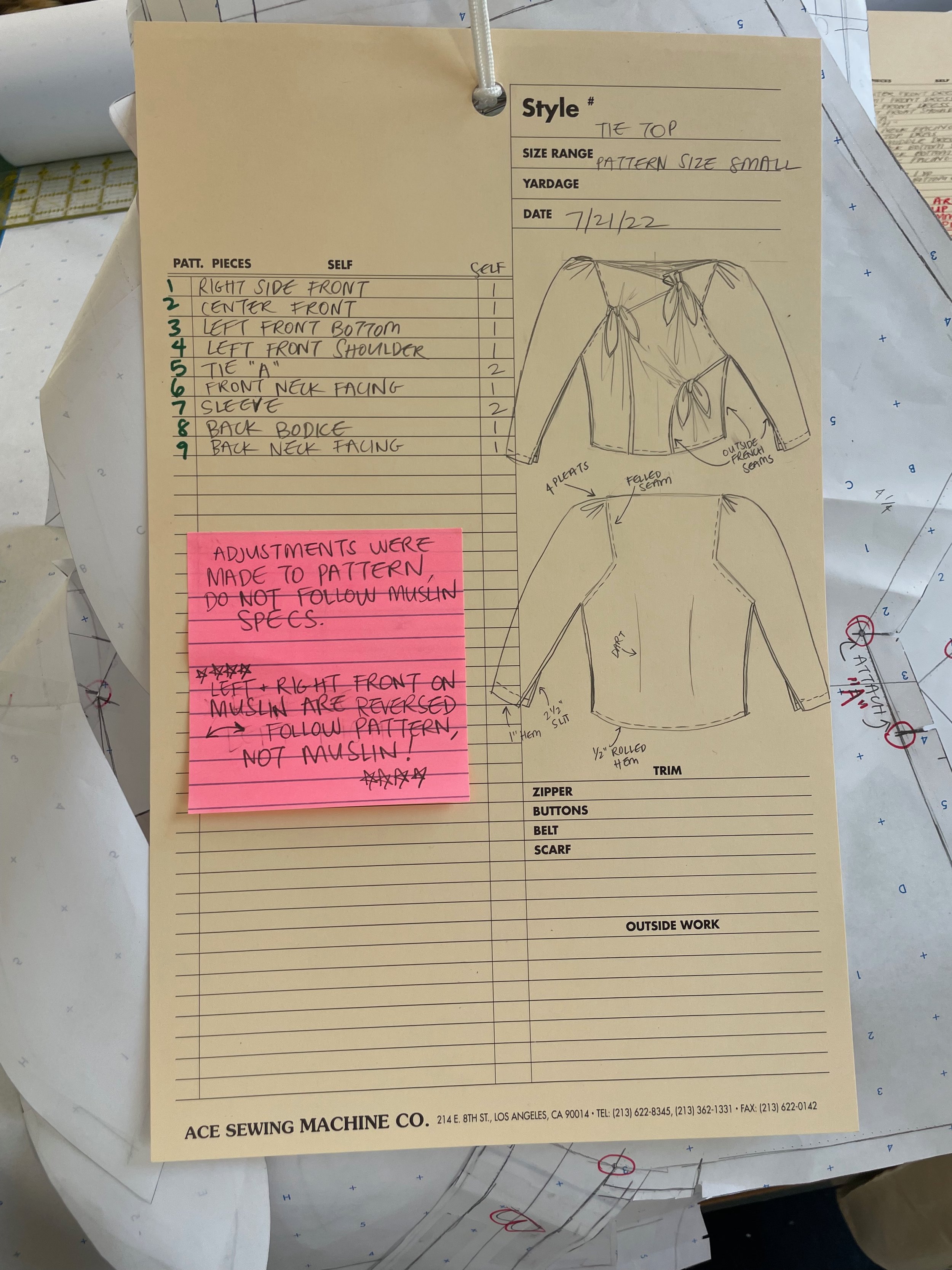Pattern card hand off for the Petra top