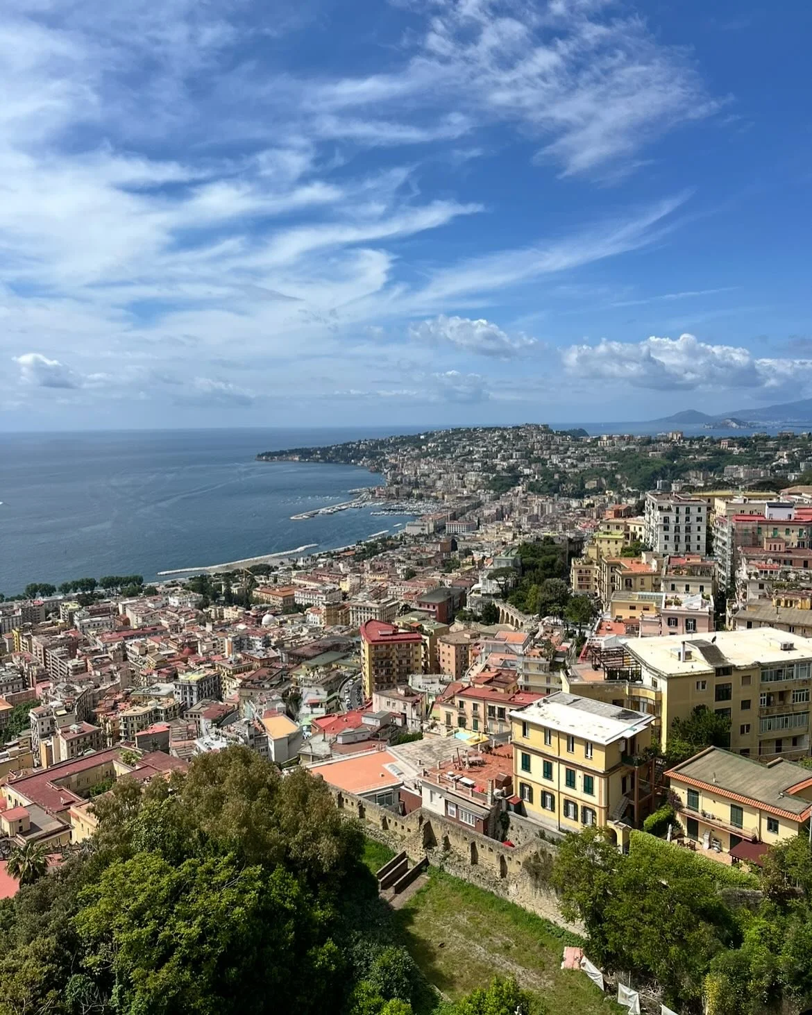 Left no pasta uneaten and no Italian man unbothered 🇮🇹🍕🍝

A trip of a lifetime with friends for a lifetime. Congrats Annita Costantini and Piero!!!

#noideawhatanyonesaid #theysmiledthough #italyyouregorgeous