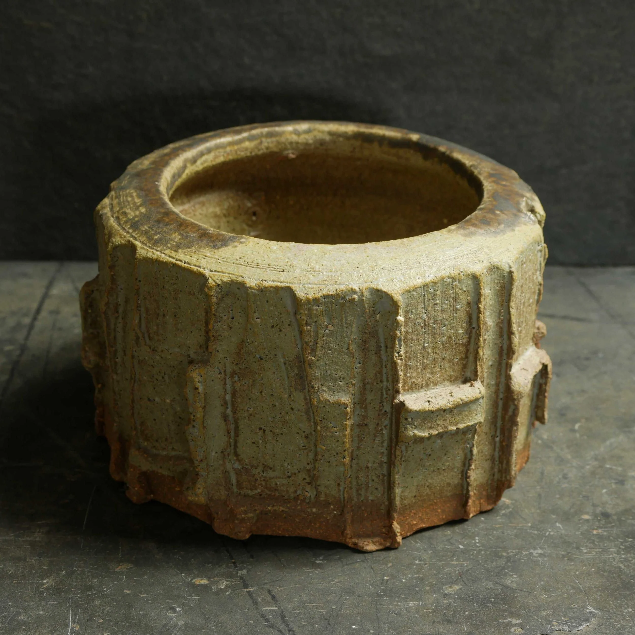 yellow green jar with textured edge by Andy van Vliet