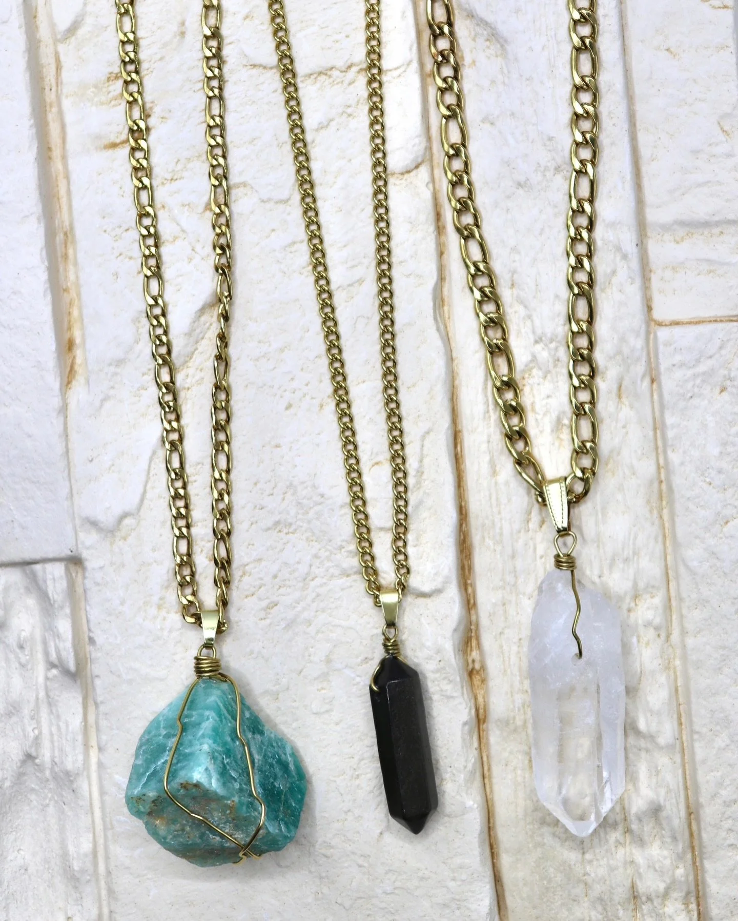 Handmade magic ✨ kleine Power-Pakete f&uuml;r deine Seele ✨

#PowerOfCrystals #CrystalJewelry #HealingCrystals #HandmadeJewelry #goodvibesonly