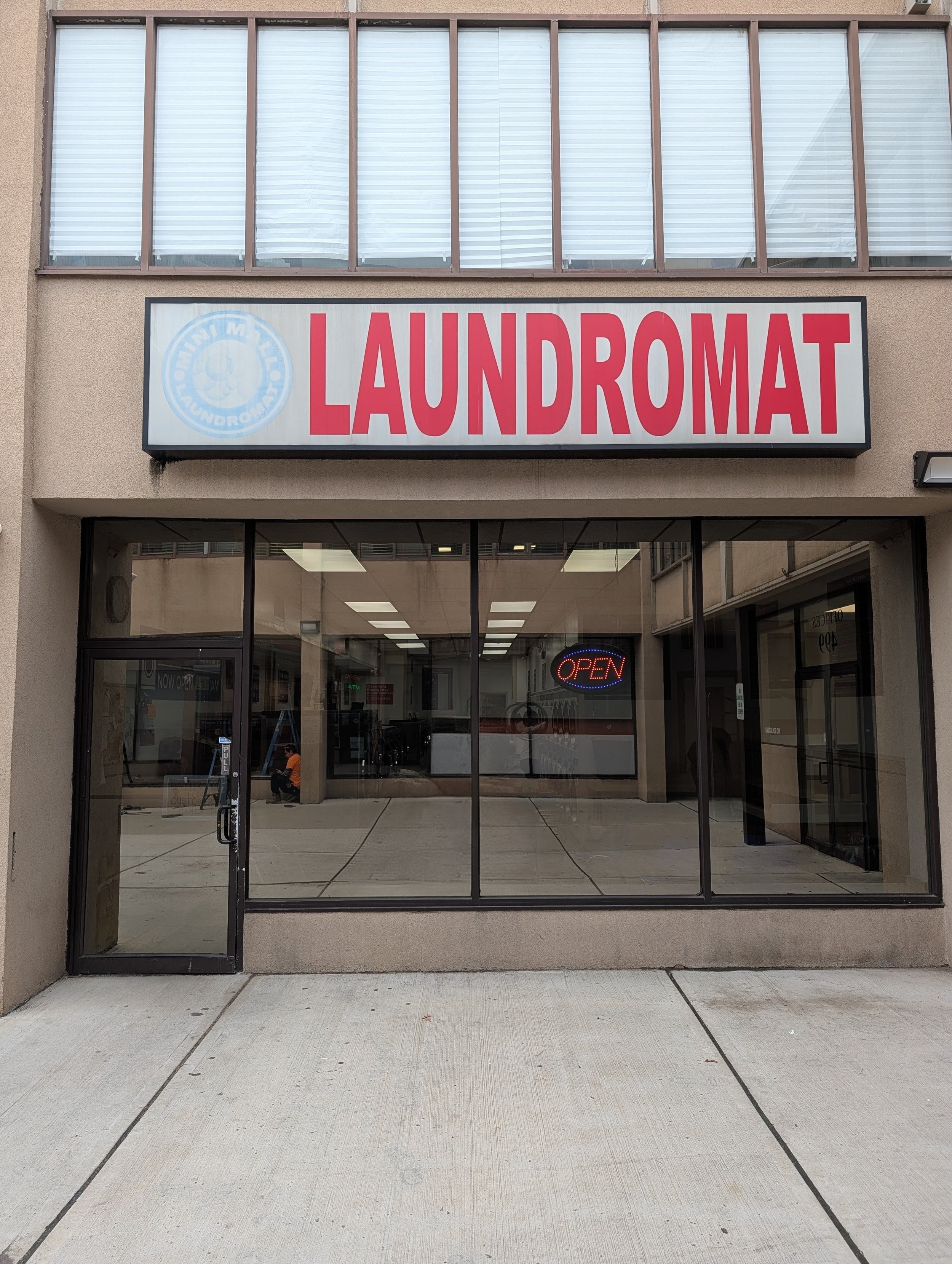 The Laundromat at Mini Mall Plaza (Parlin)