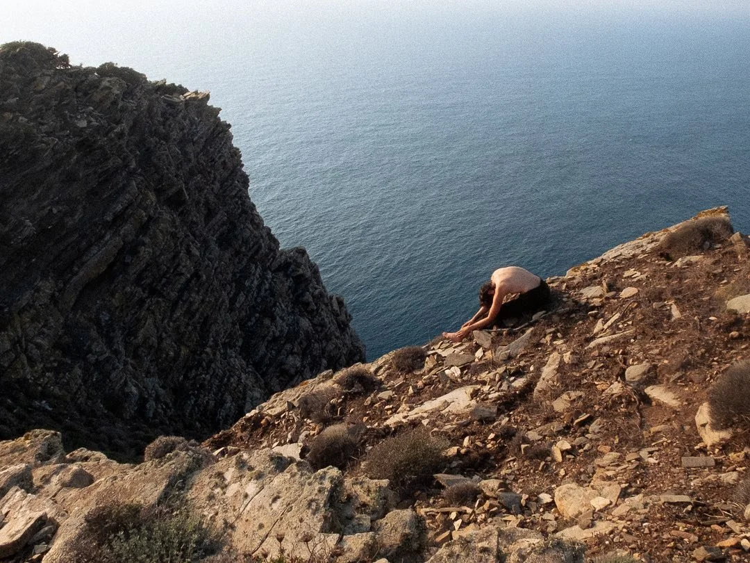 To become a rock on a cliff.
.
#visualstorytelling #selfportraiture