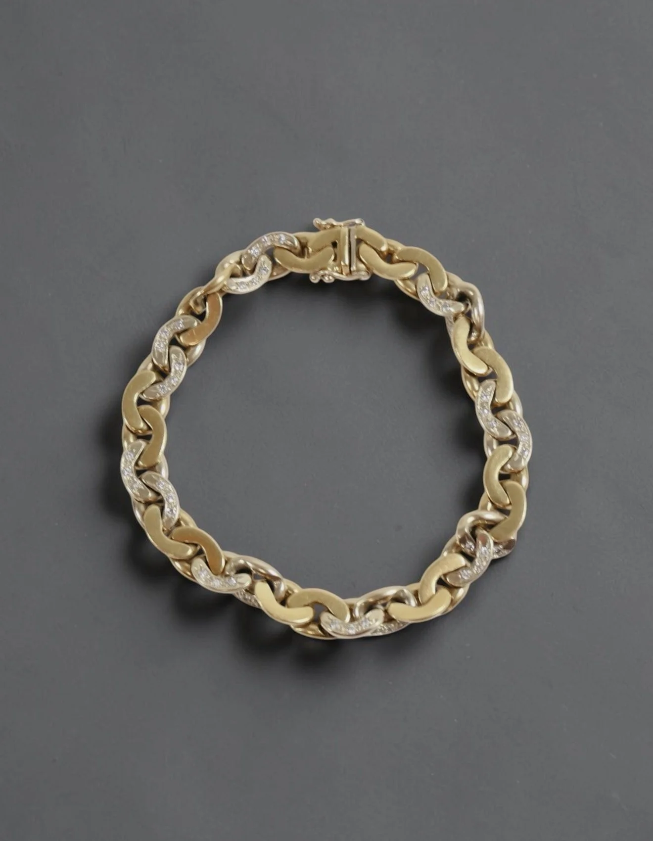 18K Gold Diamond Link Bracelet