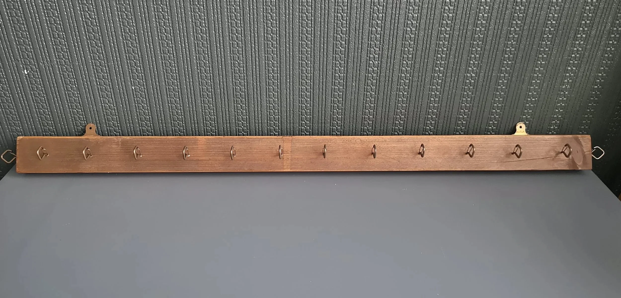 14 Clip Wall Rail Reclaimed Wood with Bent Wire Hooks Industrial Multi-Hook Hanger