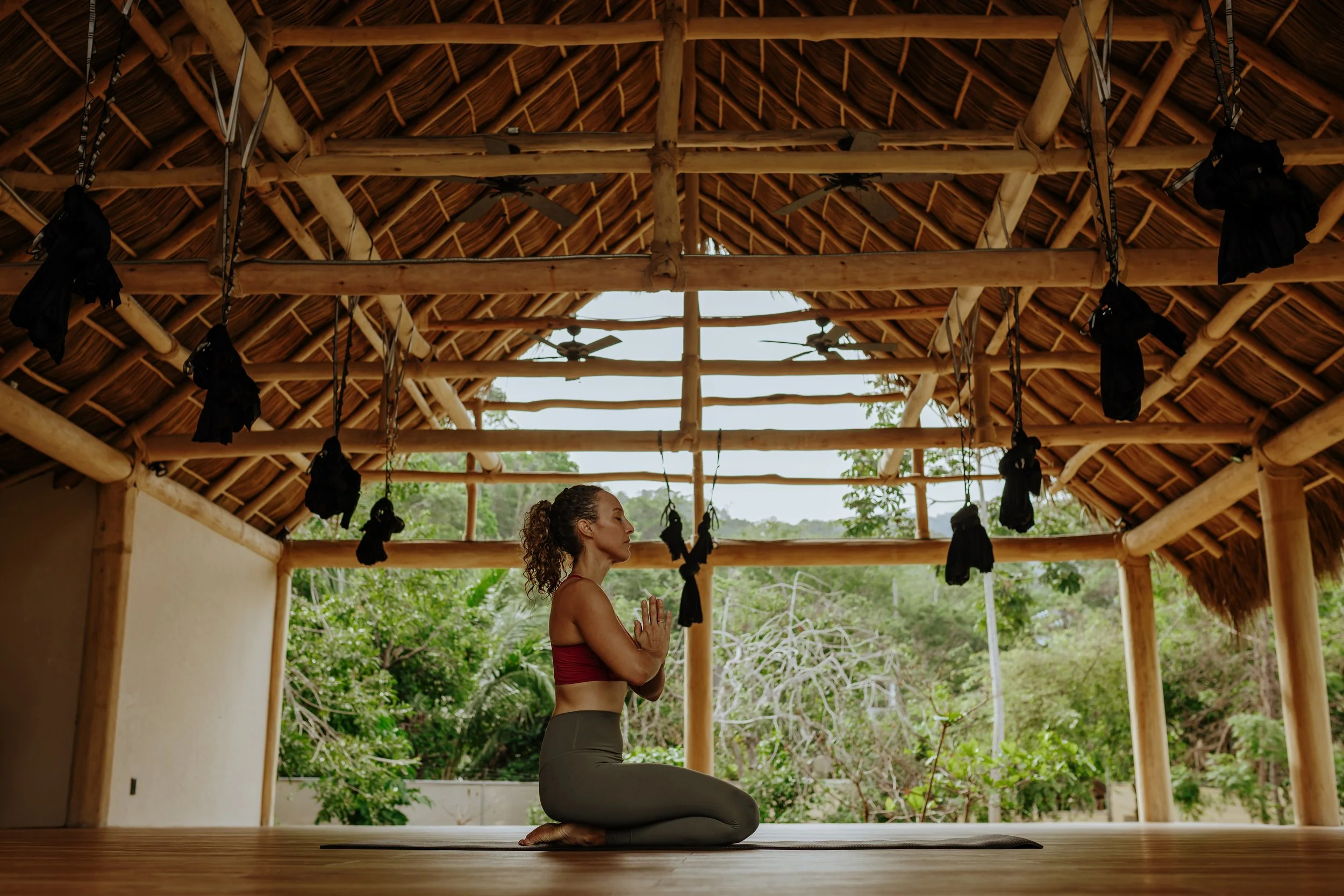 AerialYoga-17.jpg