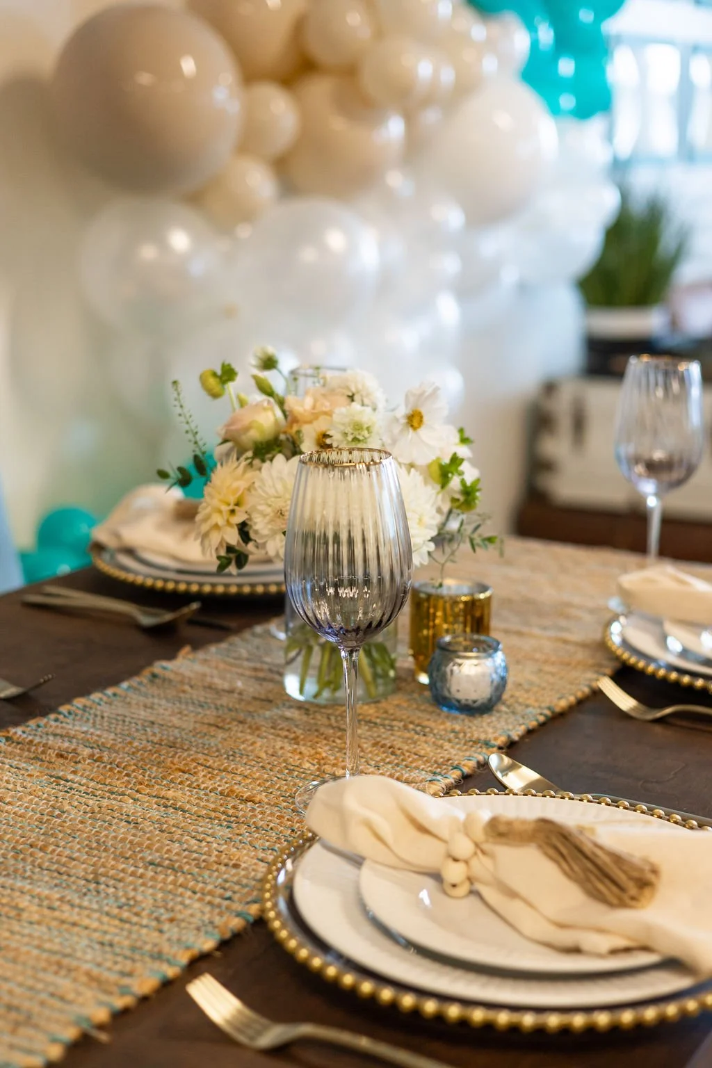 Stowaway-Labs-Gig-Harbor-Event-Space.jahnilynnphoto.com-27.jpg