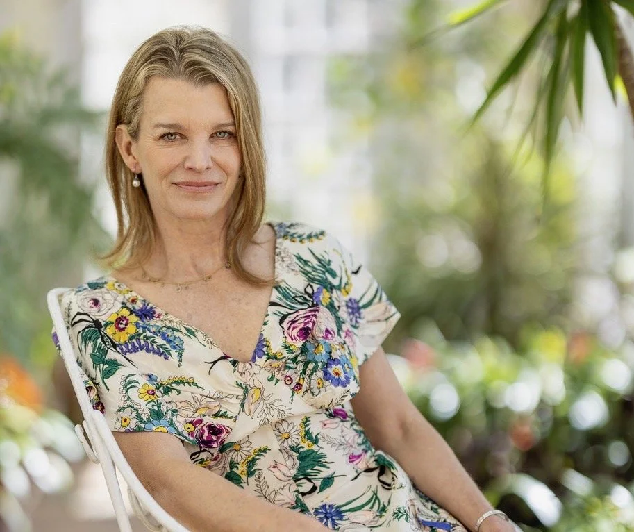 JulieMontagu.jpeg (Copy)