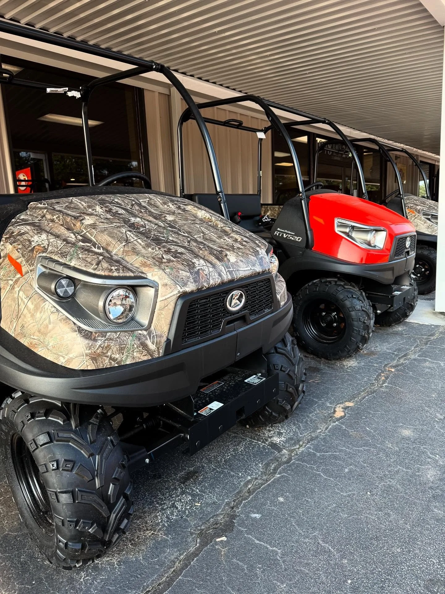 It's a beautiful day! Stop by and check out our available inventory, including all RTV models starting with the RTV520. Ask a salesman for information on financing or cash discounts!

#kubota #kubotadealer #kubotausa #kubotacountry #kubotartv
