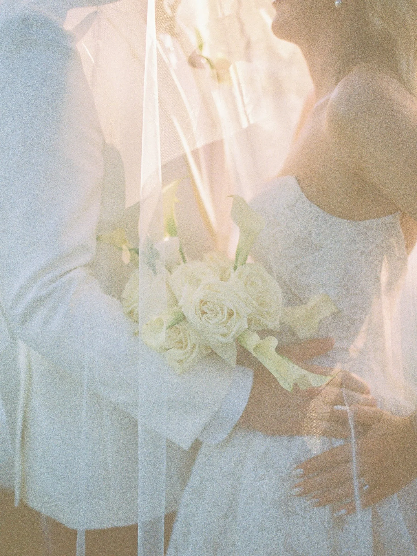 Flowers on Film&hellip;.

Photography: @apphotocollection 
Florals: @infiore_florals
Linens: @favourlinens 
Paper: @mck_made 
Dress: @carriage_house 
Rentals: @eventswithsoho 
Models: @thecampionesofficial 
Furniture Rentals: @eleganteventsal 
Hair a