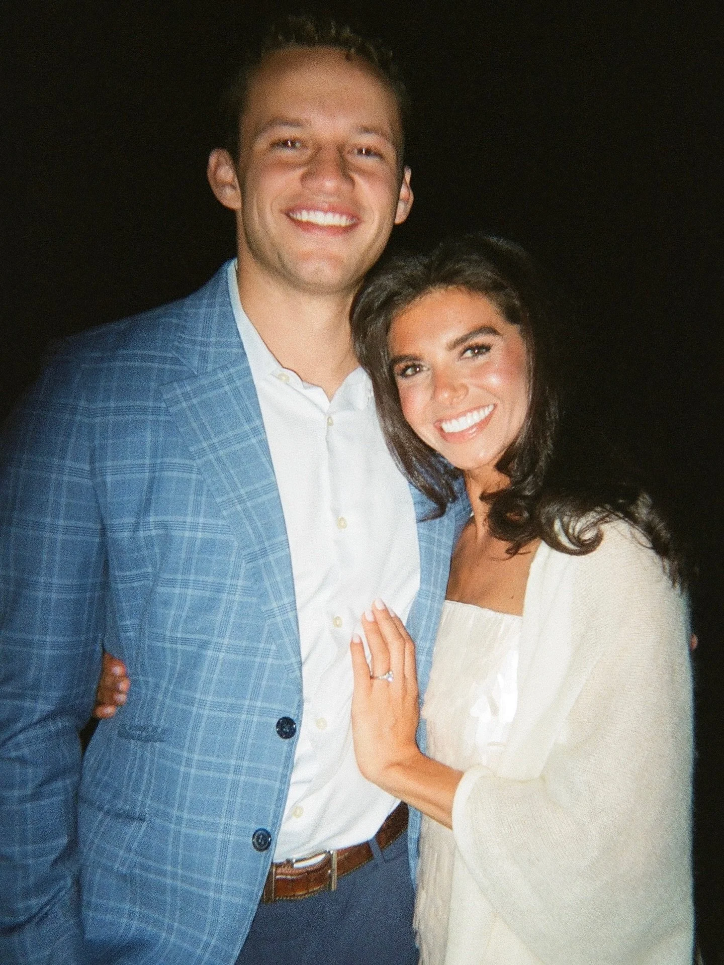 It&rsquo;s wedding week for Britt &amp; Sammy!!! We&rsquo;re counting down to a weekend filled with winter flower fun🌲
See y&rsquo;all in Seaside, FL!!