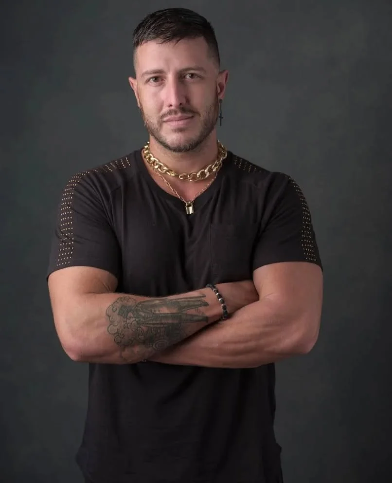 Personal branding// Tommy Love @djtommylove 
.
.
.
.
#jozsefdanielsportraitstudio #jozsefdaniels #men #menpersonalbranding #brazildj #bostonheadshots #boston #newyork #tbt