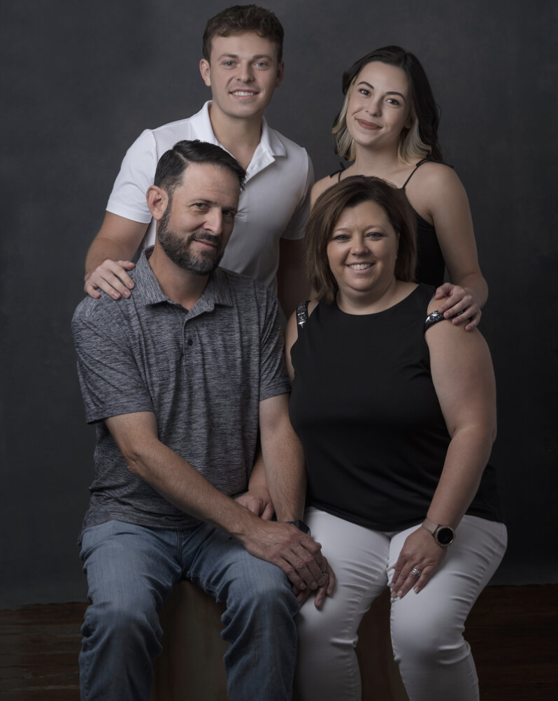 Why Vintage-Inspired Family Portraits Are Making a Comeback