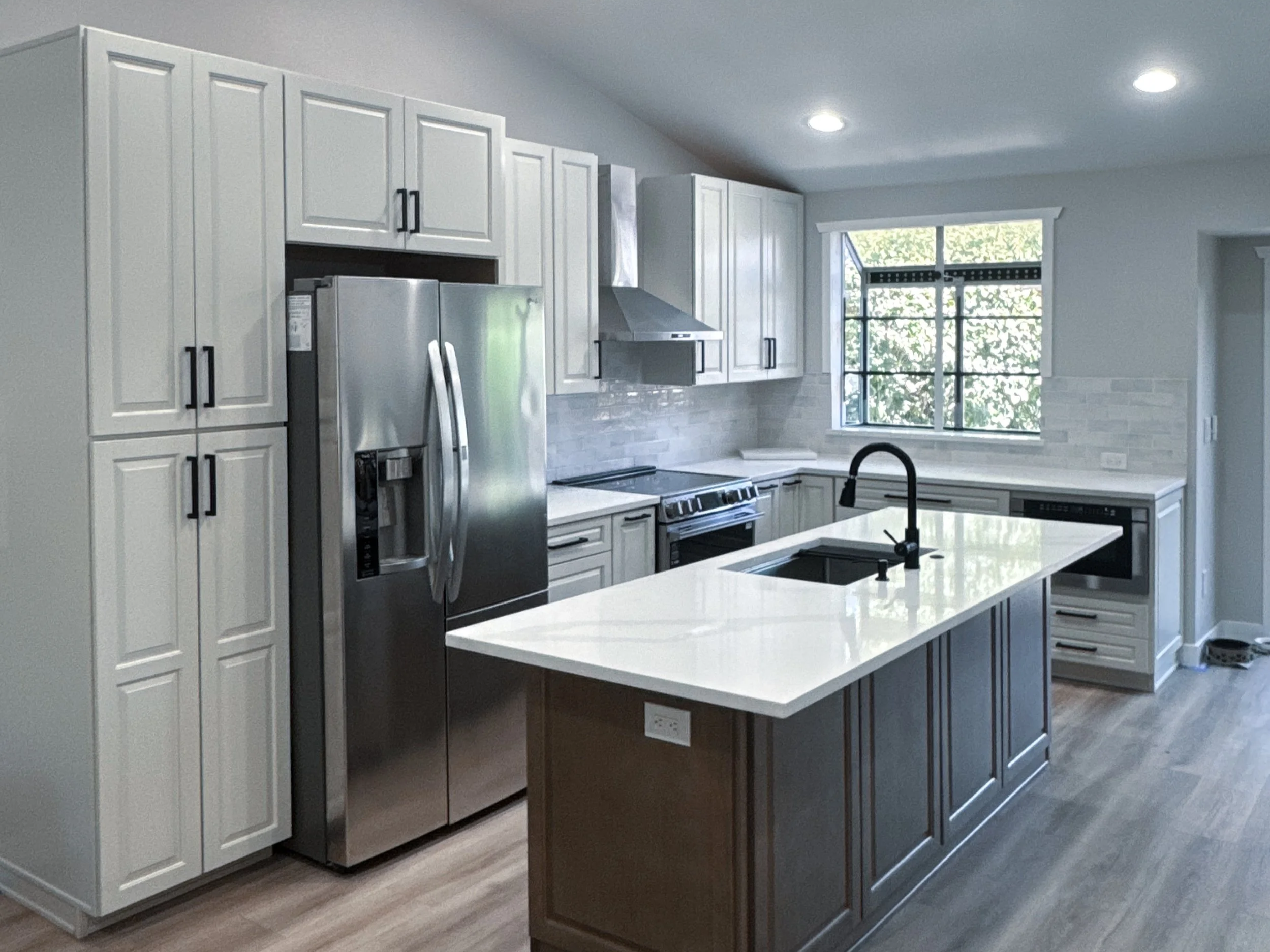 Kitchen remodel built by Stellaris Build Co.