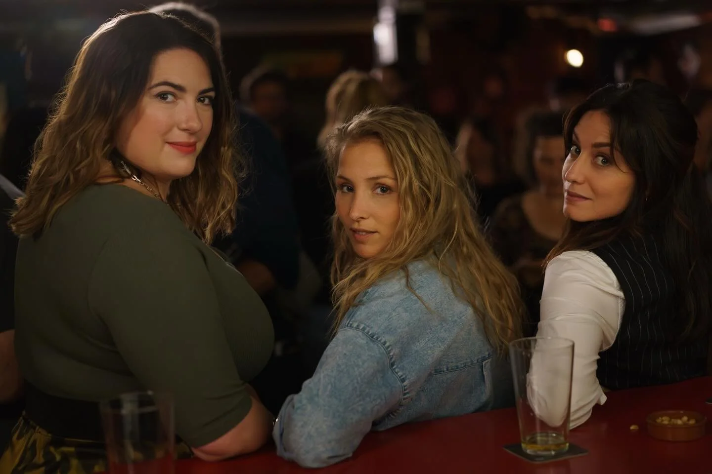 Ce soir sur @france.tv 2 retrouvez Les 3 Brestoises, tourn&eacute; &agrave; @brest.fr avec ces 3 merveilles : 

@deborah_krey 
@charlottegaccio 
@garance_then 

R&eacute;alis&eacute; par @stephanekappes 
Dop @sofyegram 

@effervescenceprod @bretagnec