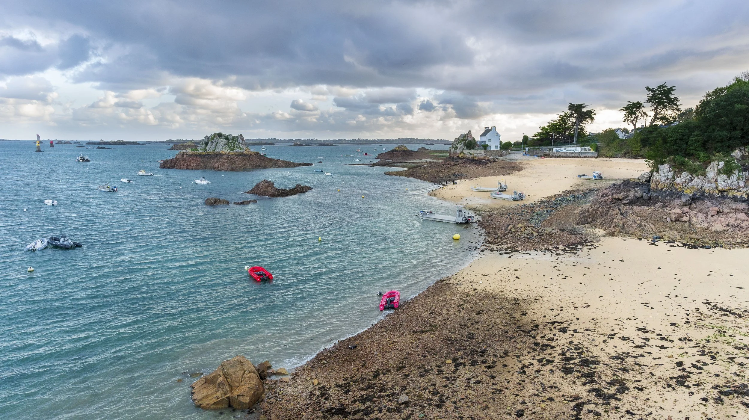 Plage de Roc Hir à Loguivy de la Mer, dans les Côtes d'Armor