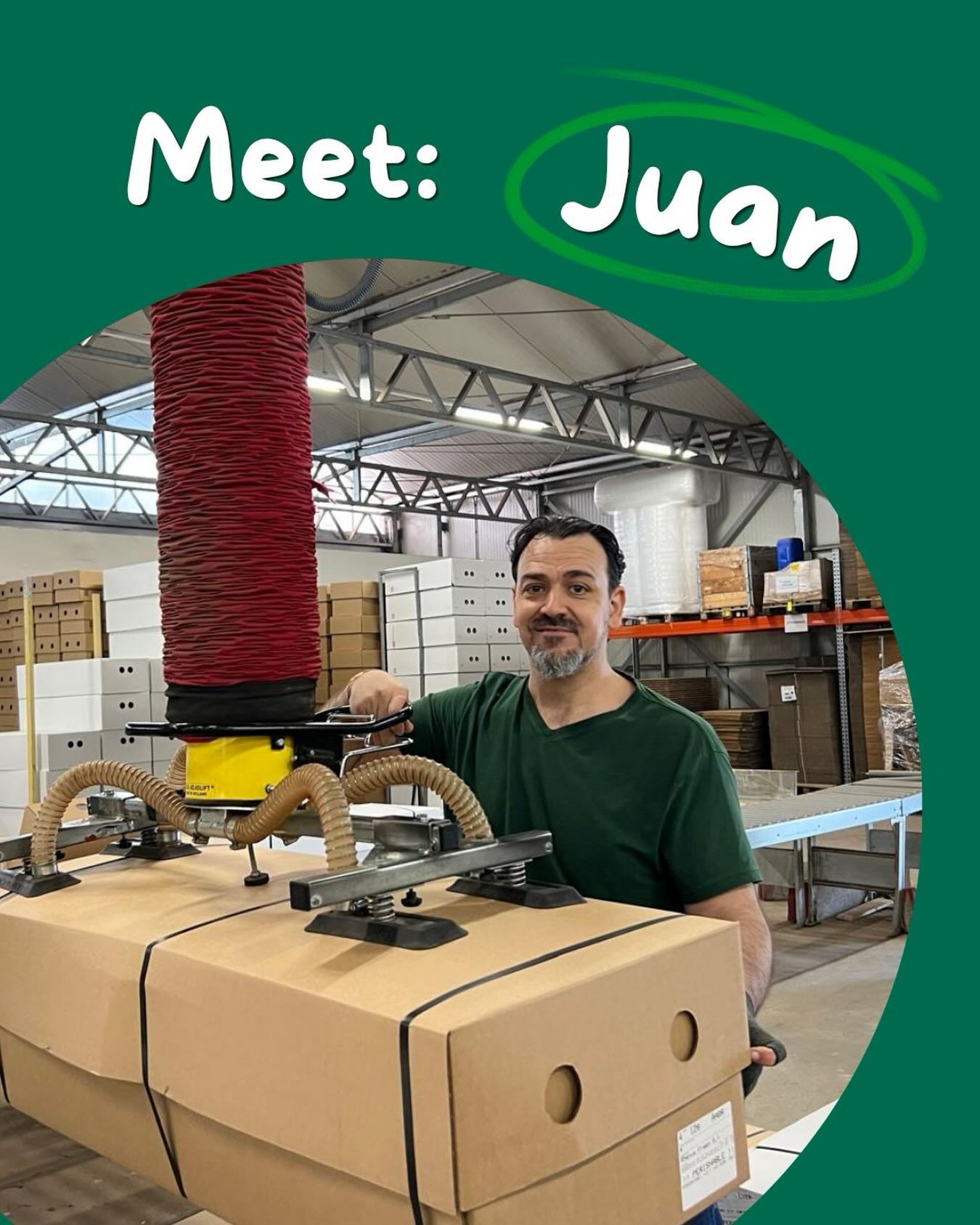 Meet Juan: 

Juan komt oorspronkelijk uit M&aacute;laga. Hij is ruim een jaar in dienst bij Human Services en vindt vooral de korte lijntjes met Human Services prettig. ,,Je krijgt er een beetje een familiegevoel bij&rdquo;, zo omschrijft hij de same