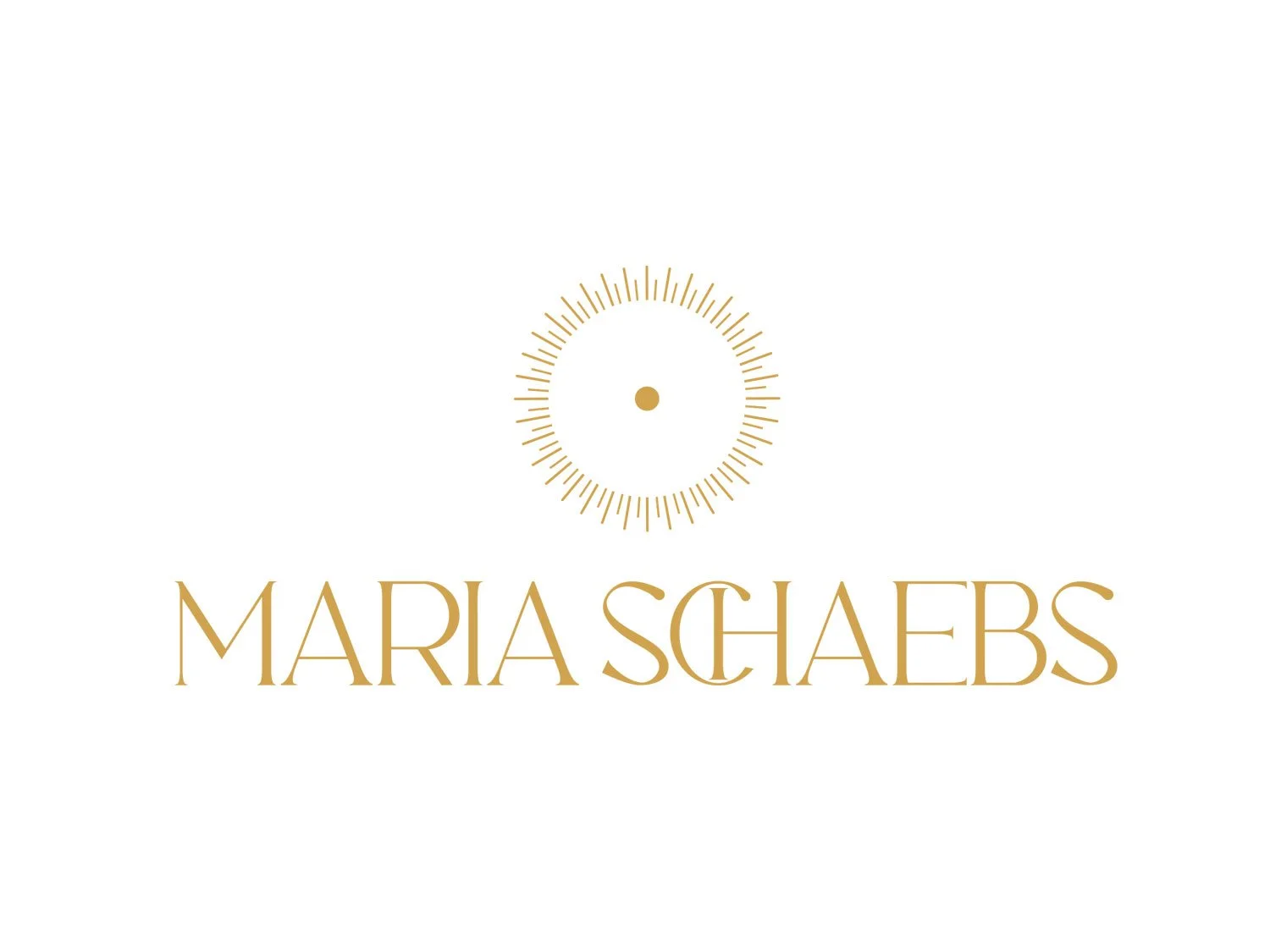 Minimalistisches Praxis-Logo von Maria Schaebs in edlem Goldton mit zentrierter Sonne und feiner Serifen-Typografie auf weißem Grund.