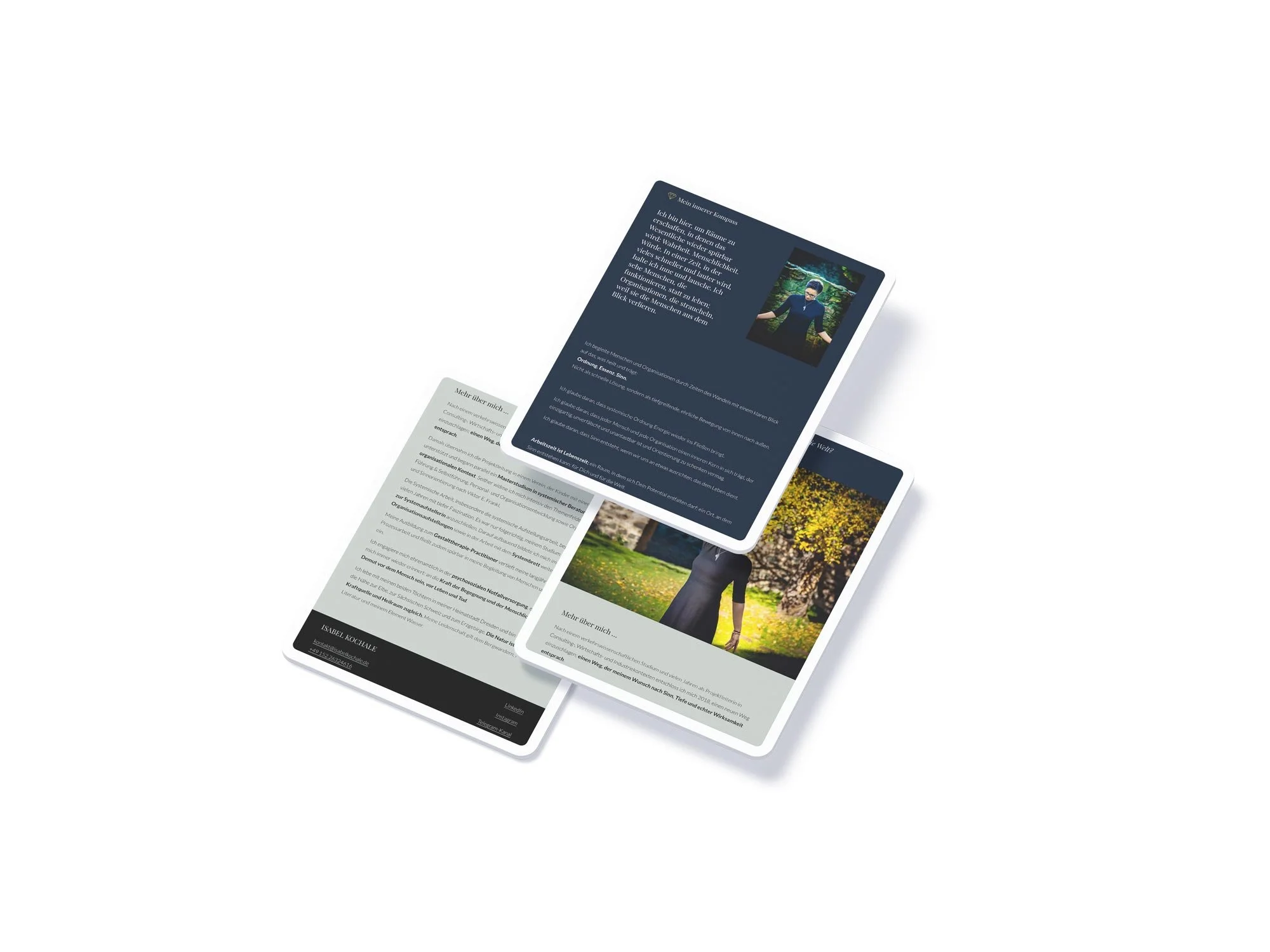 Drei rahmenlose Smartphone-Displays zeigen die mobile Content-Struktur der Website von Isabel Kochale. Das saubere, typografische Layout mit viel Weißraum führt Leser barrierefrei durch den ausführlichen Werdegang und die Haltung der Beraterin.