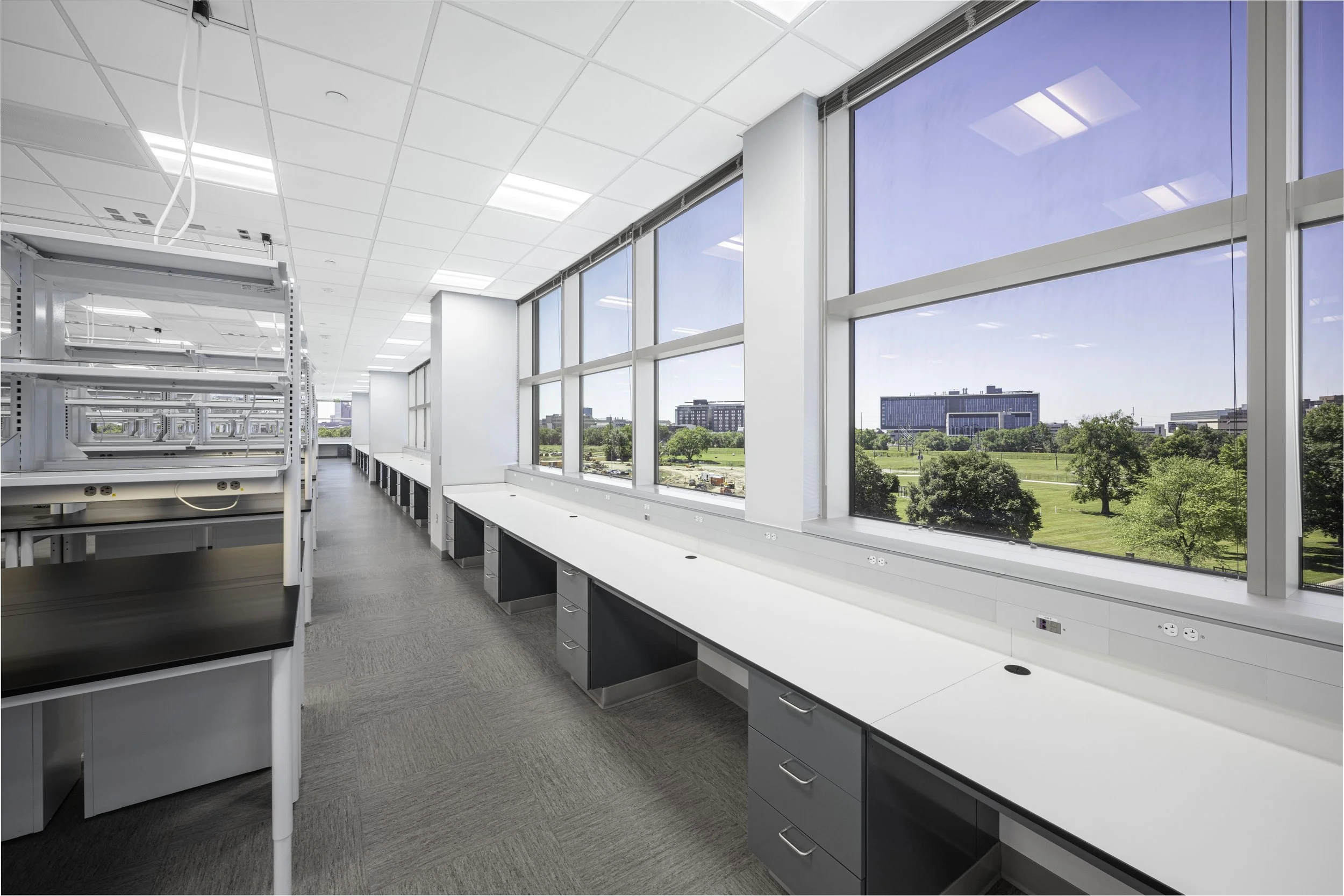 16Tech 24 Browning 2.jpg