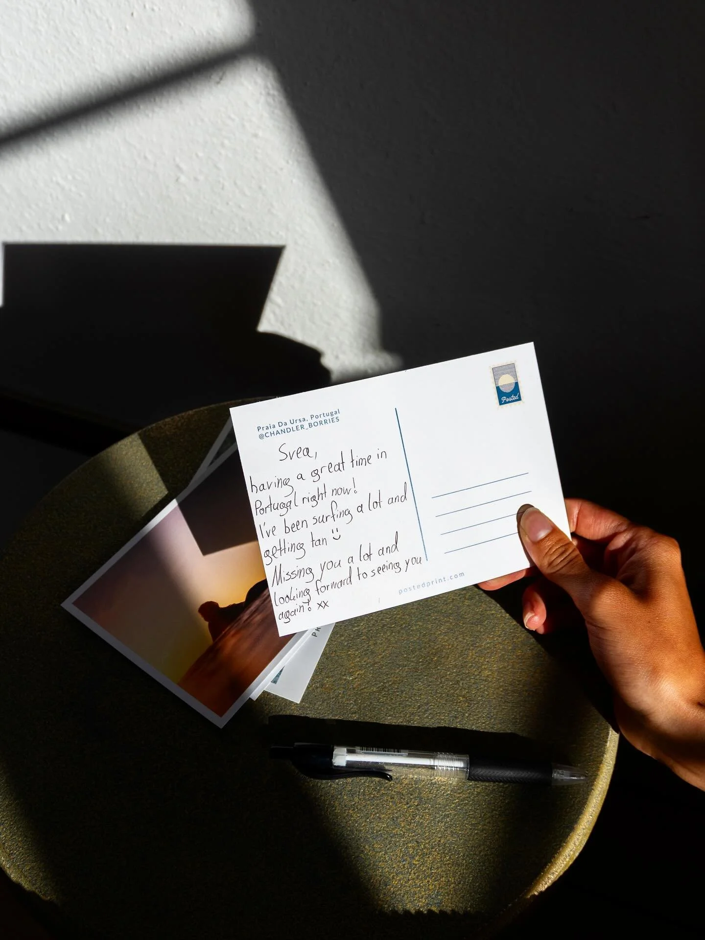 The best kind of message? One written by hand, from a place that moved you 🌏
#posted #storiesyoucanhold