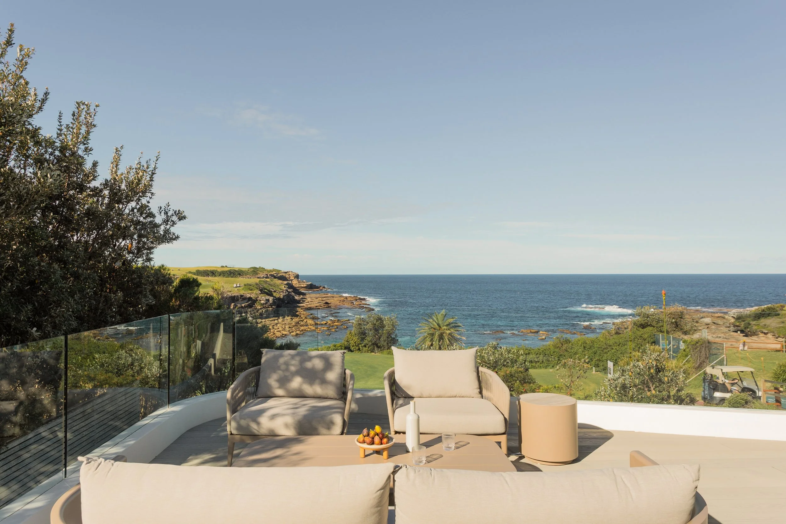 6 Outside Entertaining_a.jpg