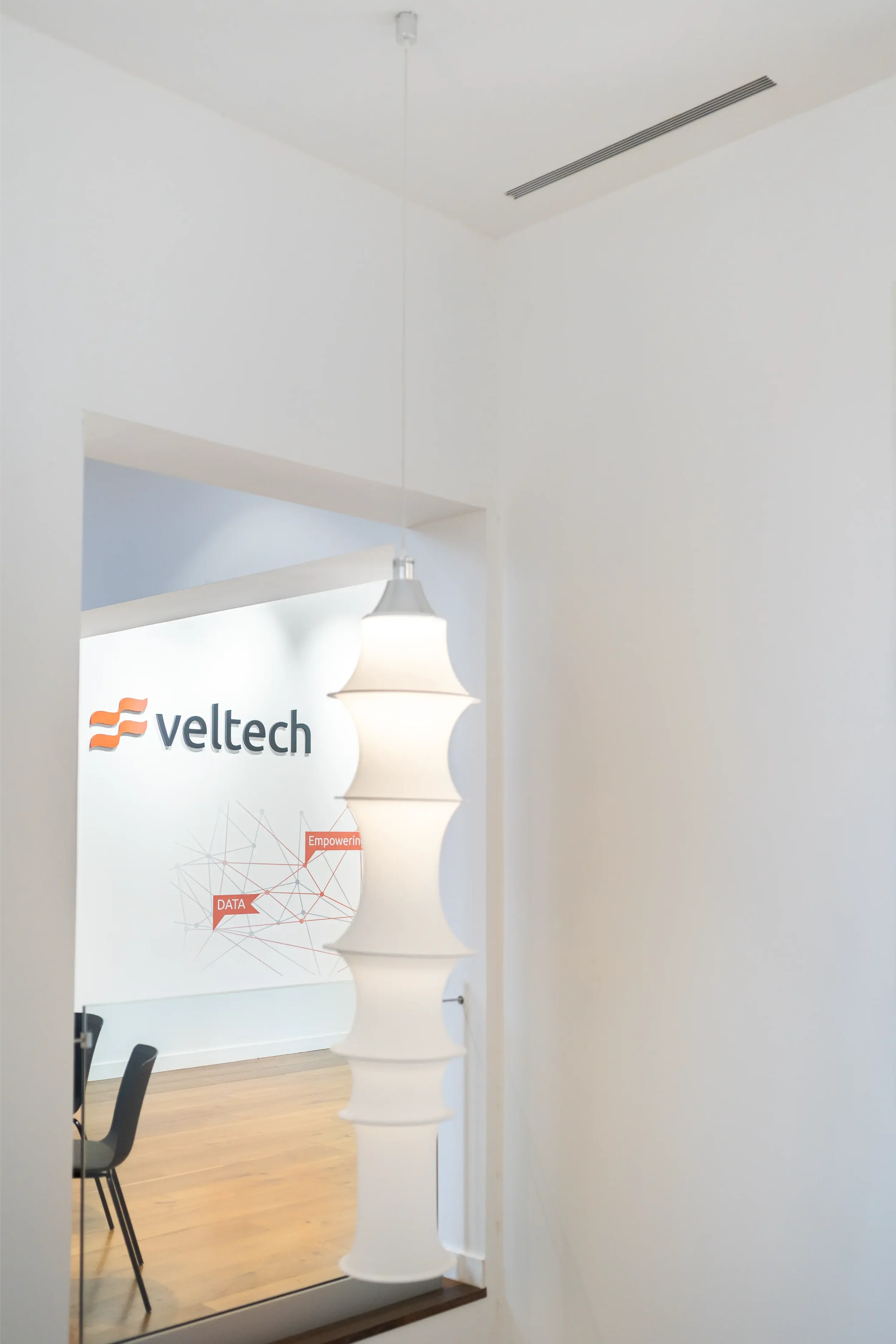 VELTECH-5.webp