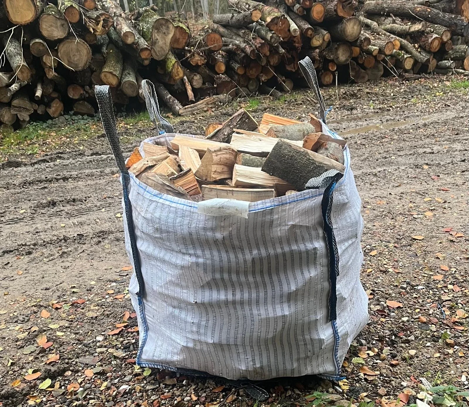 Bulk bag of Hardwood Logs