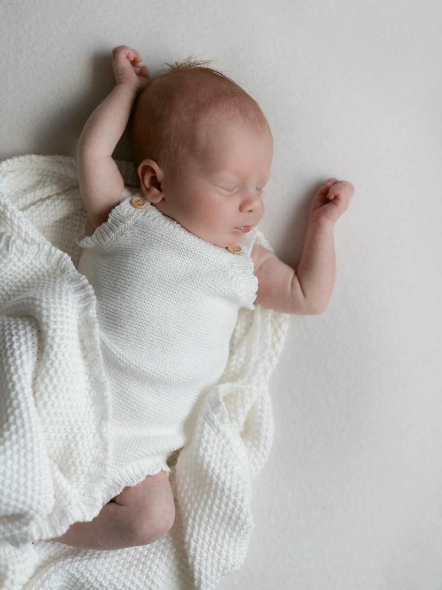 November &hellip; you were a Whirlwind ✨ 
I&rsquo;m a little late with this round up because it&rsquo;s been one of my busiest months &hellip; in the best way.

A month full of gorgeous newborn shoots, muddy dog walks ( thank goodness for hot shower&