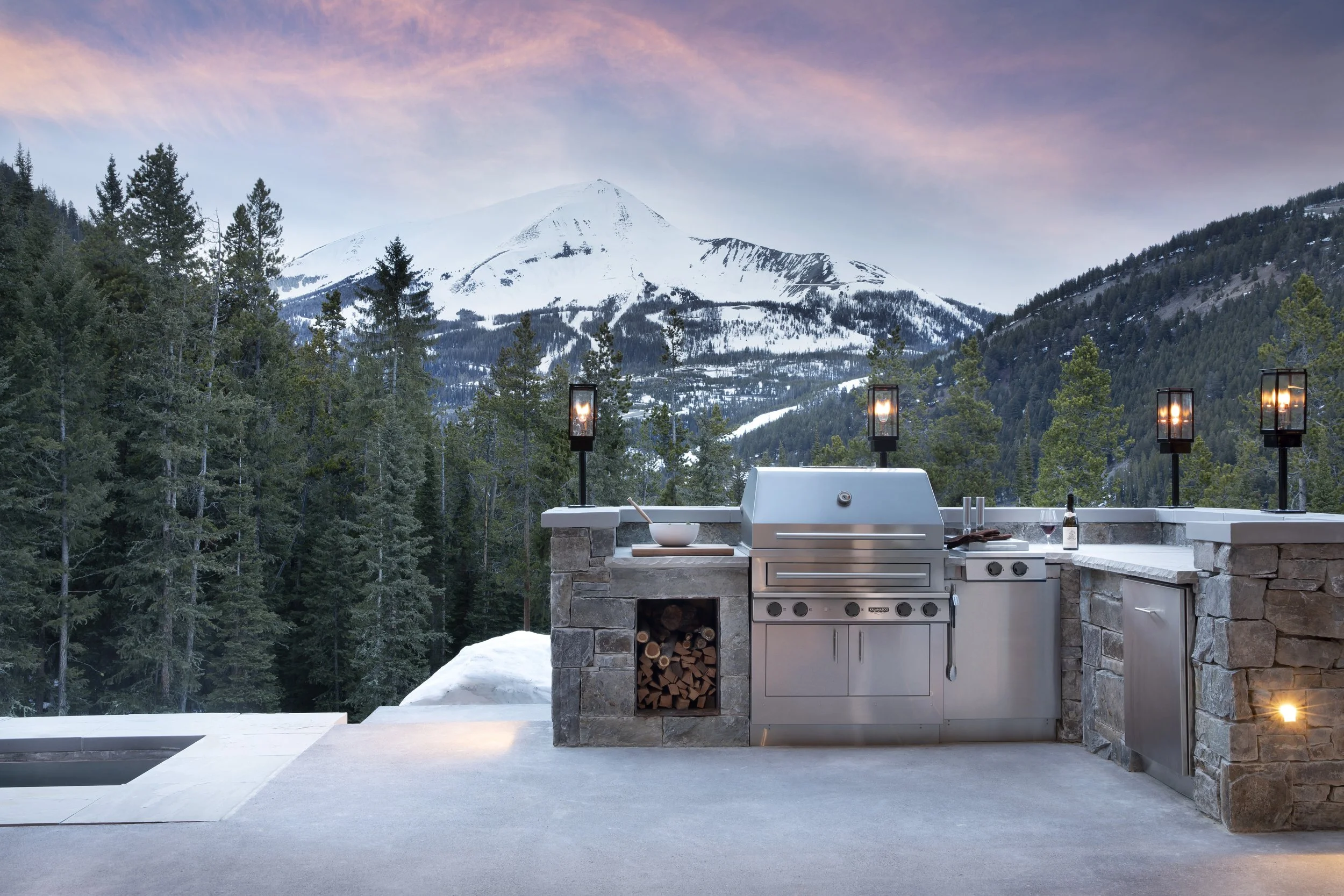 Weather as Muse: Outdoor Kitchens in the Continental Climate