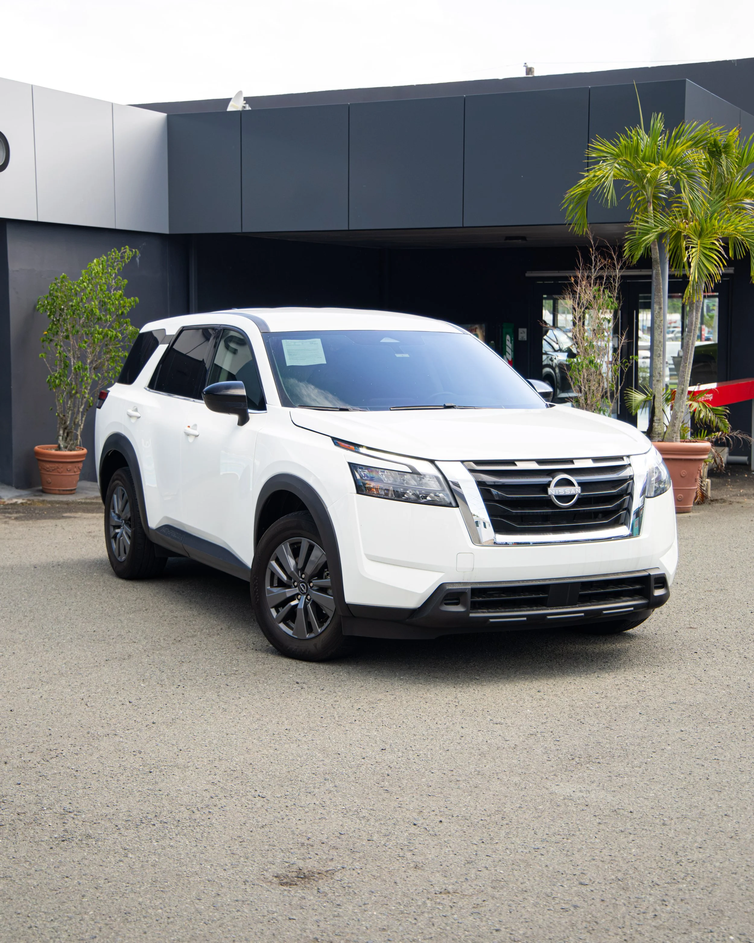 Fotos_Nissan Pathfinder S 2024_Ramar Auto-1.jpg