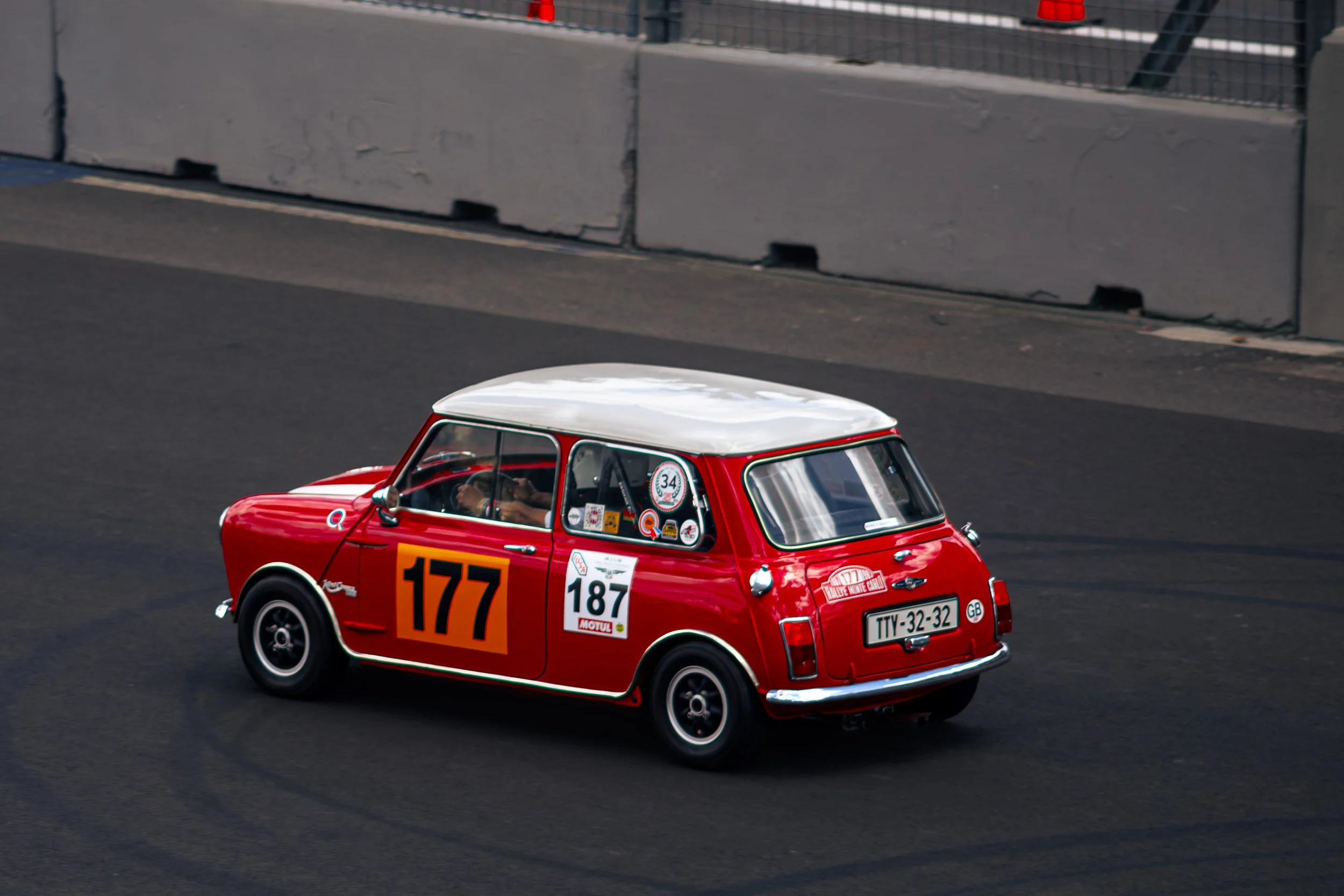 Auto-3.jpg