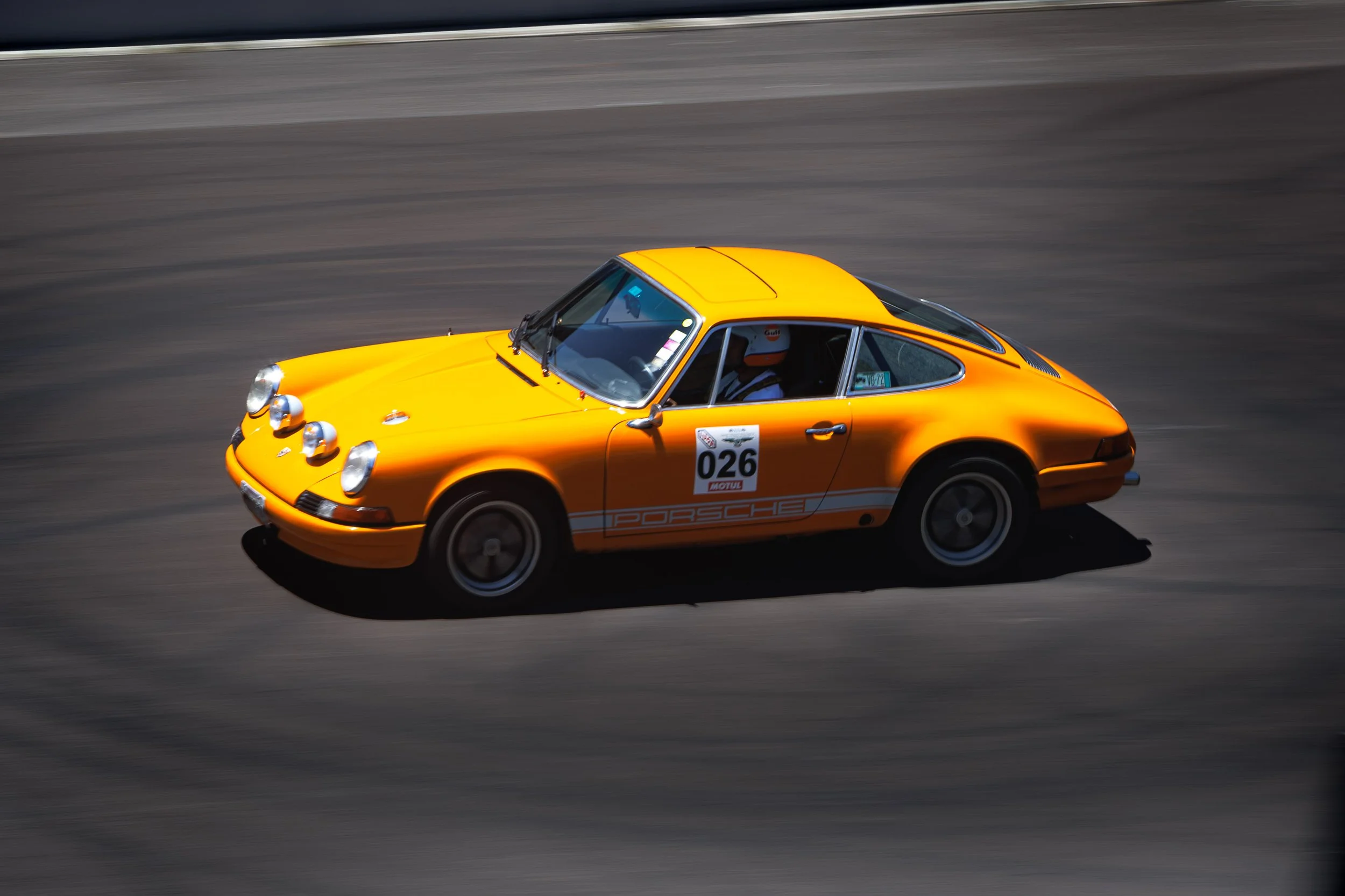 Porsche.jpg