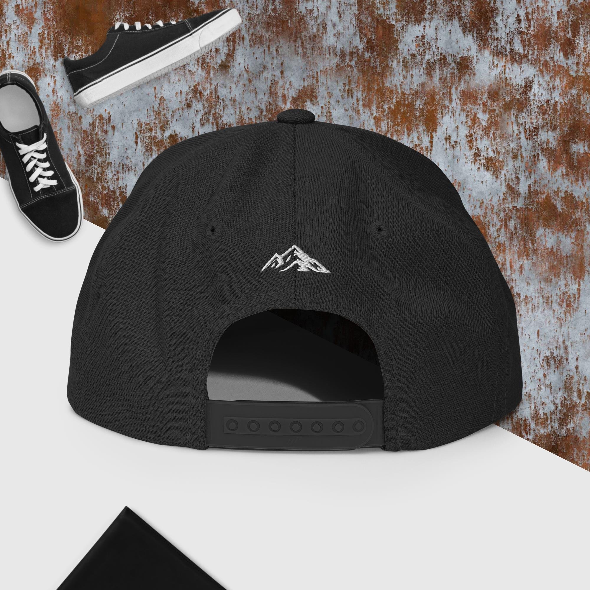 classic-snapback-black-back-6832200736efa.jpg