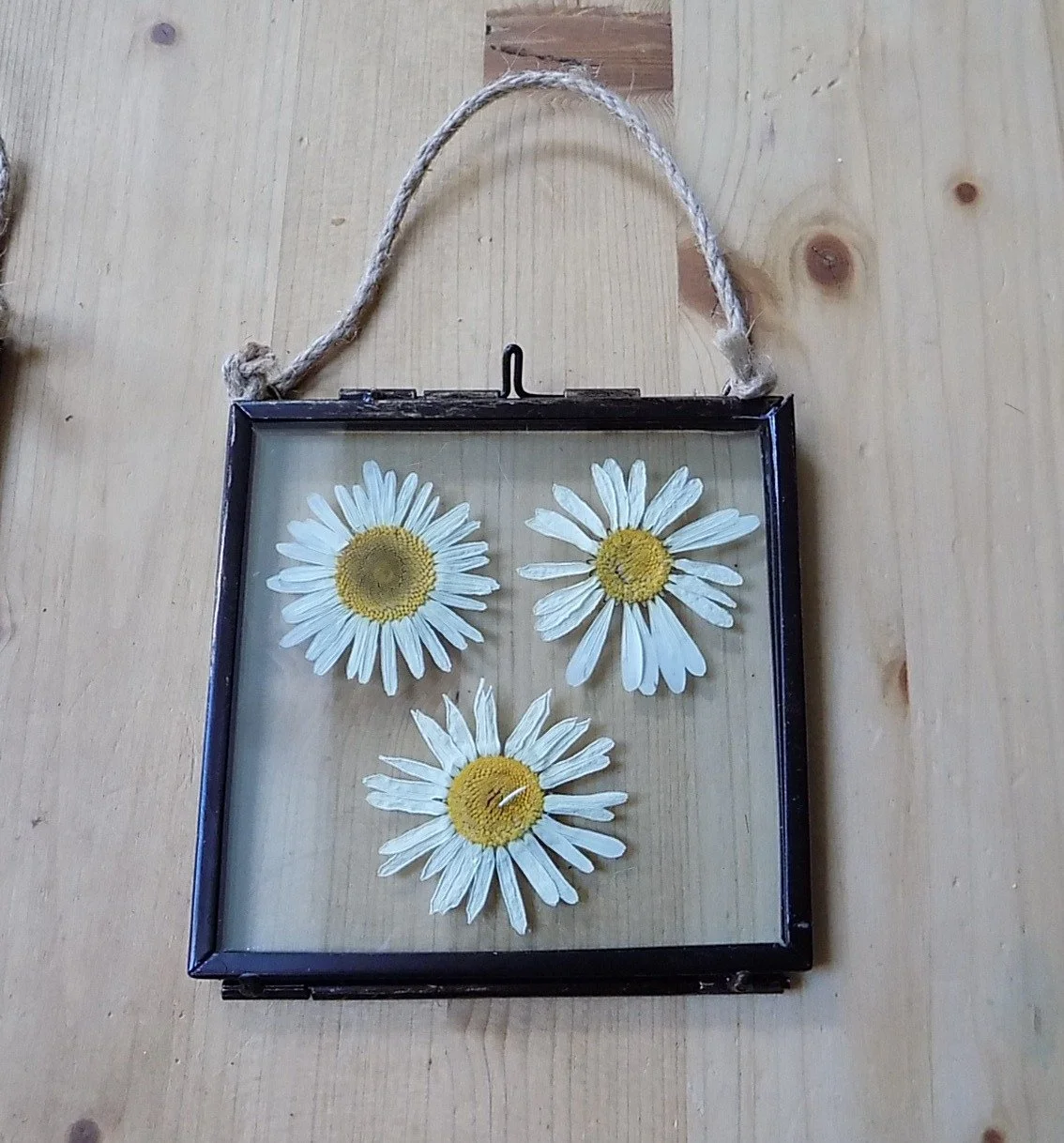 Mini Hanging Frame 4x4 inch