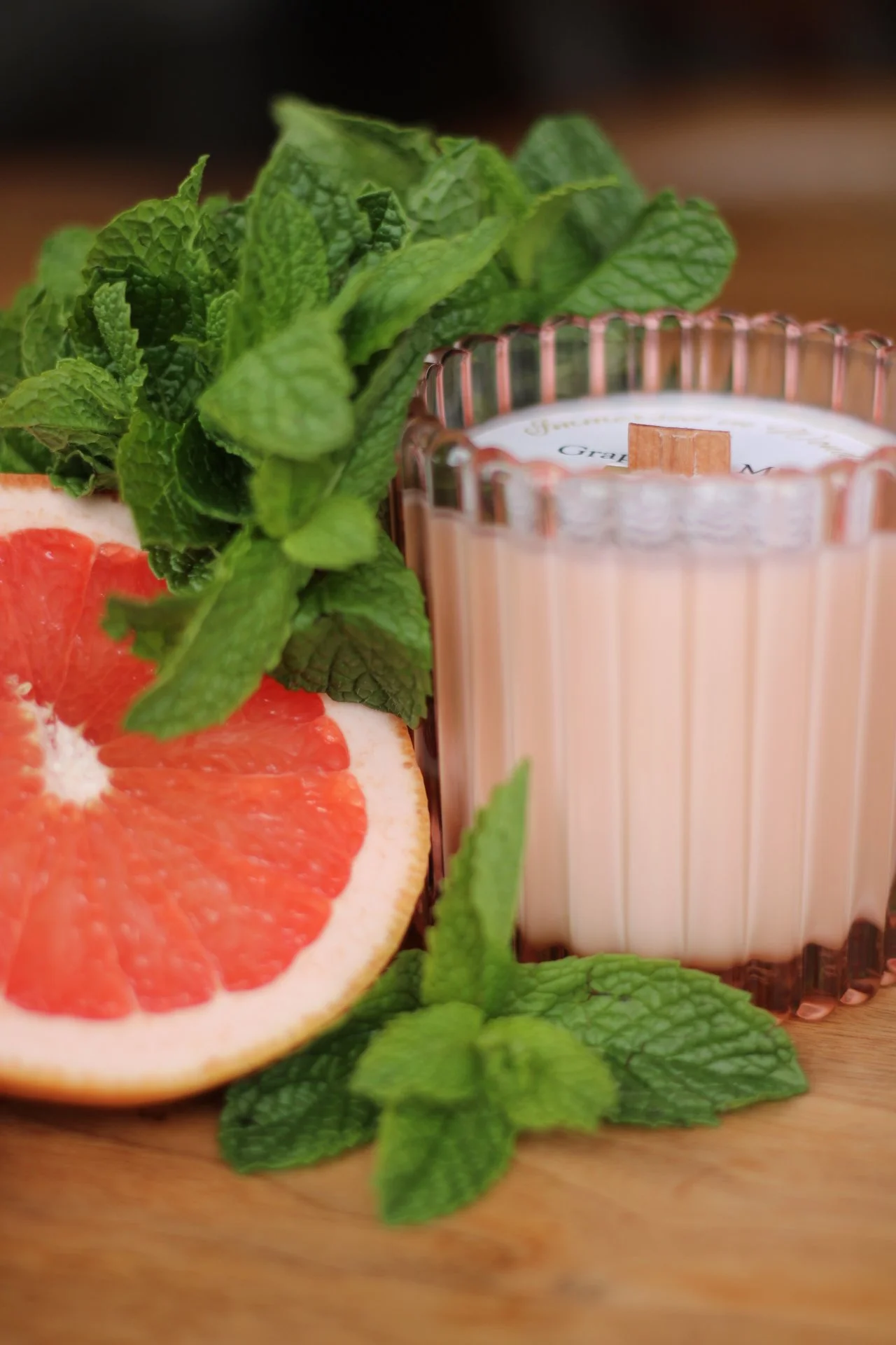 Grapefruit & Mint - Ribbed Glass 8oz Candle