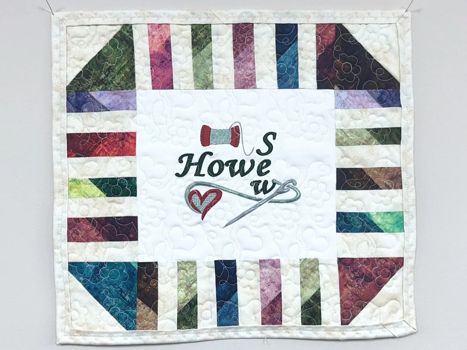 Howe Sew Logo