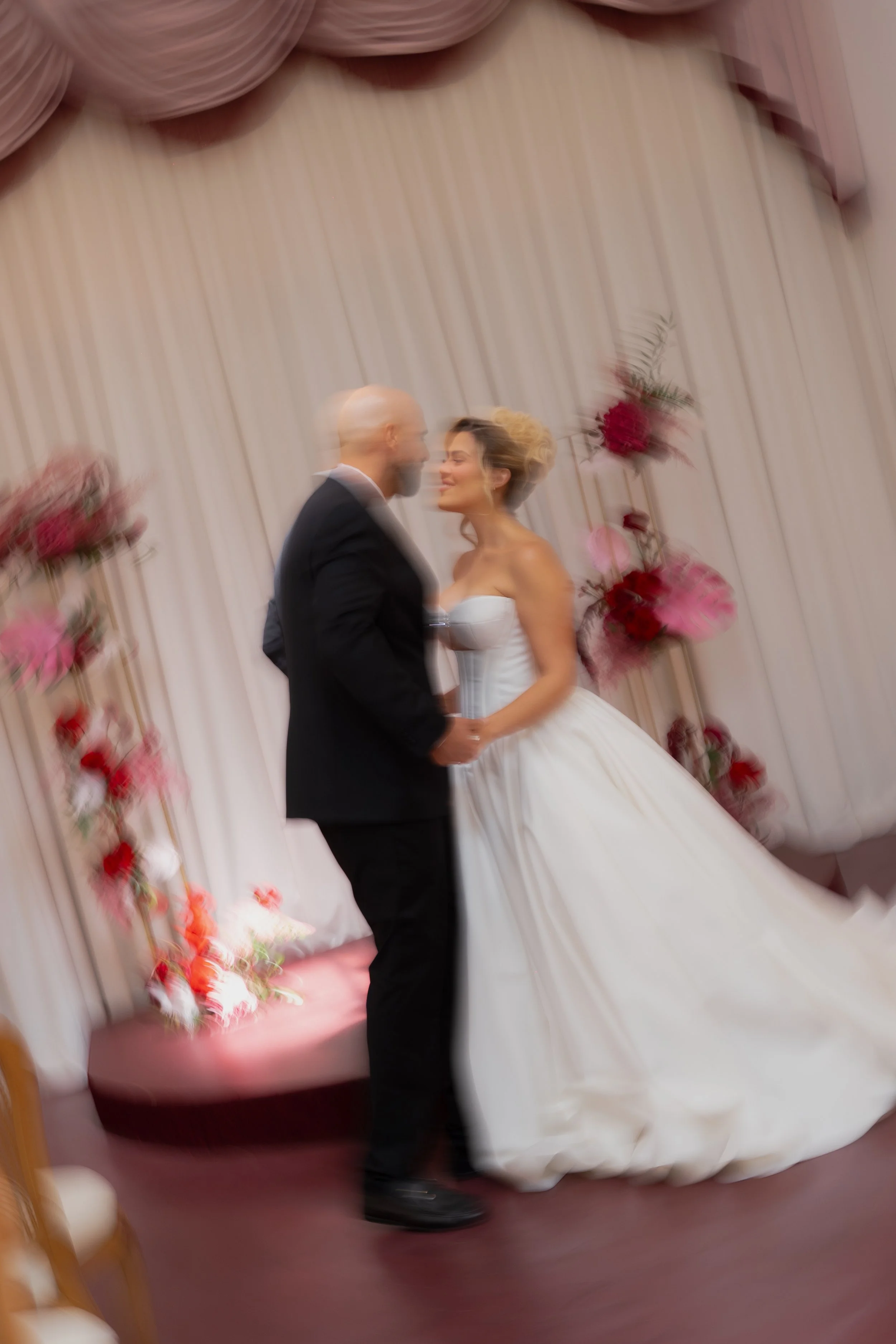 Bride and groom eloping at Little Rose Chapel