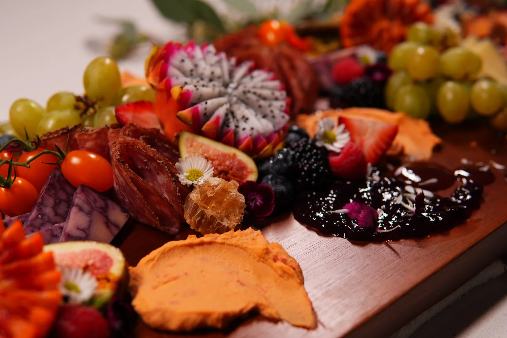 Why a Grazing Table Is the Perfect Choice for Your Wedding Cocktail Hour