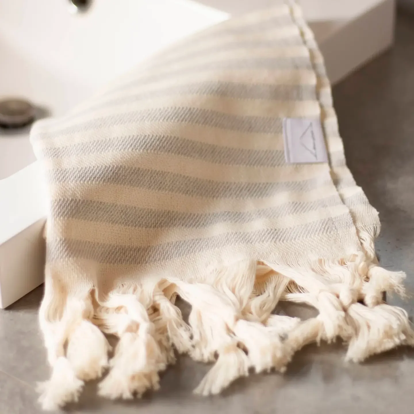 100% Turkish Cotton, Hand-Loomed Hand Towel