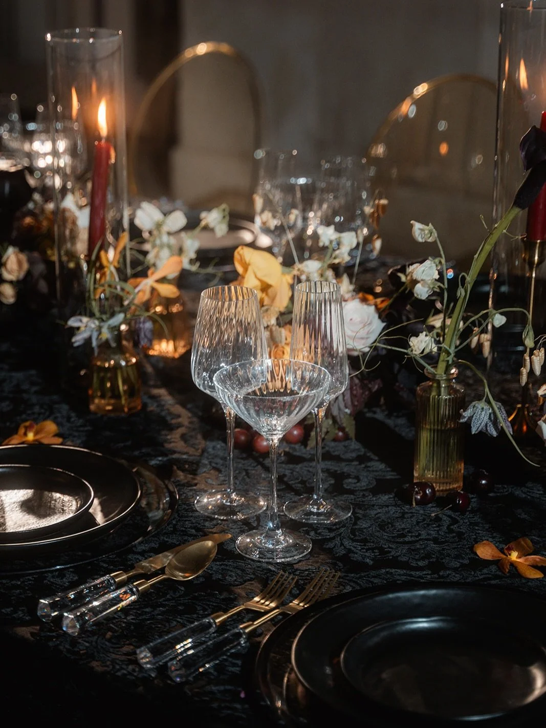 Medieval inspired tablescape with @royalpalmsweddings as the perfect backdrop

#weddingplanner #weddingdesign #arizonaweddingplanner #californiaweddingplanner #mexicoweddingplanner